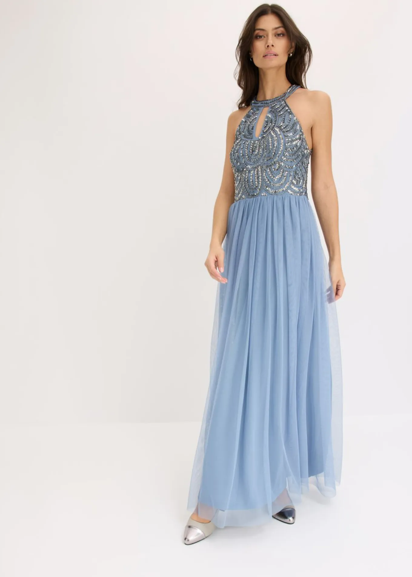 Vestido largo con bordado de lentejuelas