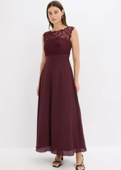 Vestido largo con encaje