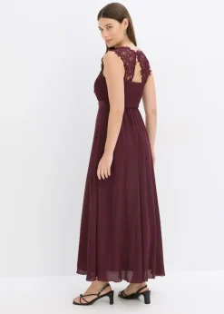 Vestido largo con encaje