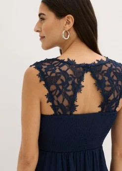 Vestido largo con encaje
