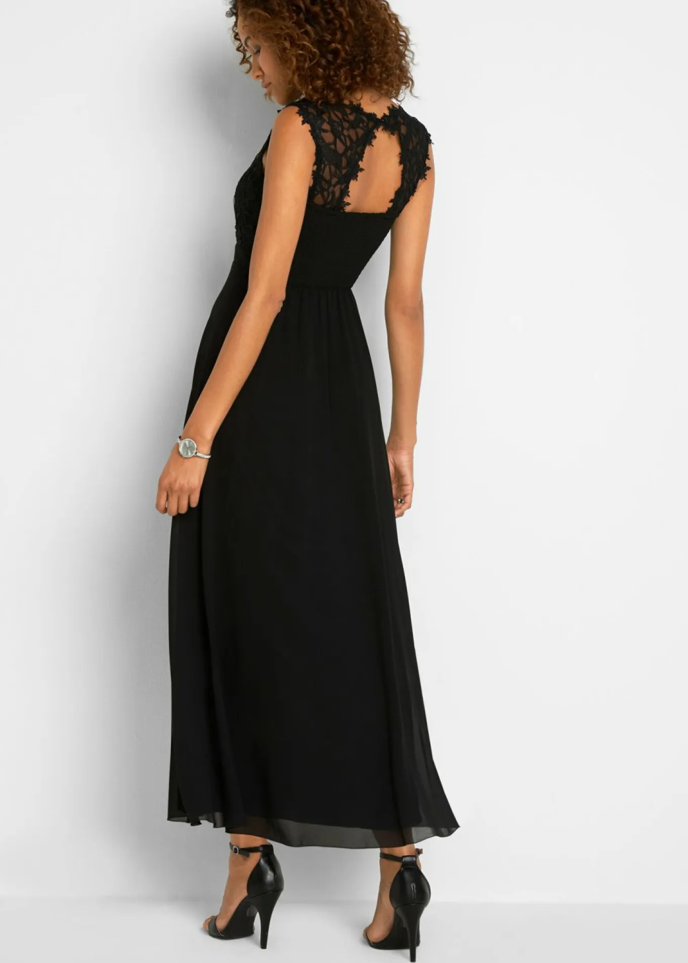 Vestido largo con encaje