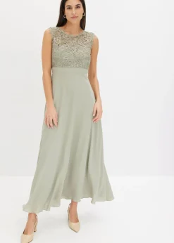 Vestido largo con encaje