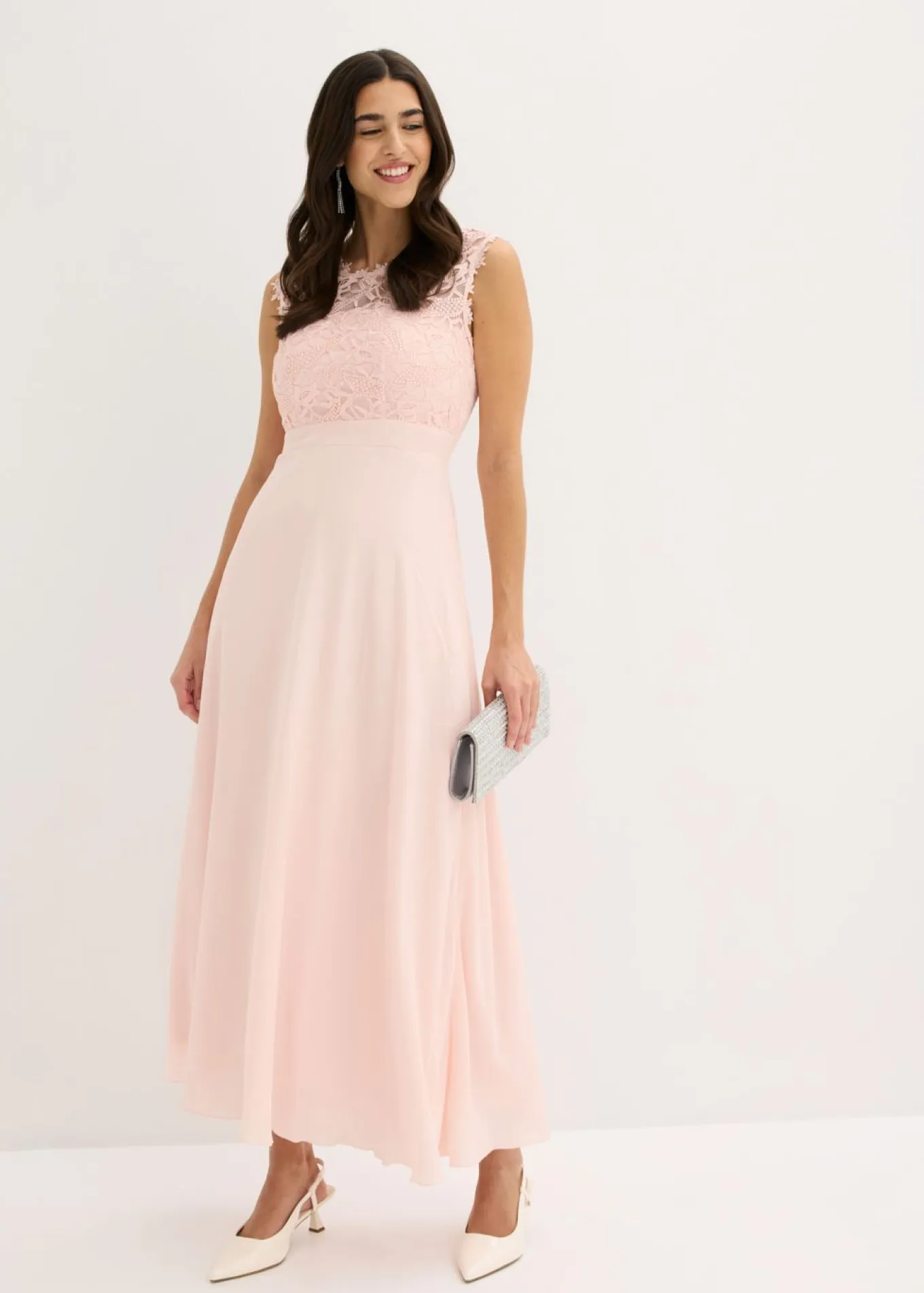 Vestido largo con encaje