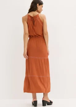 Vestido largo con insertos de ganchillo