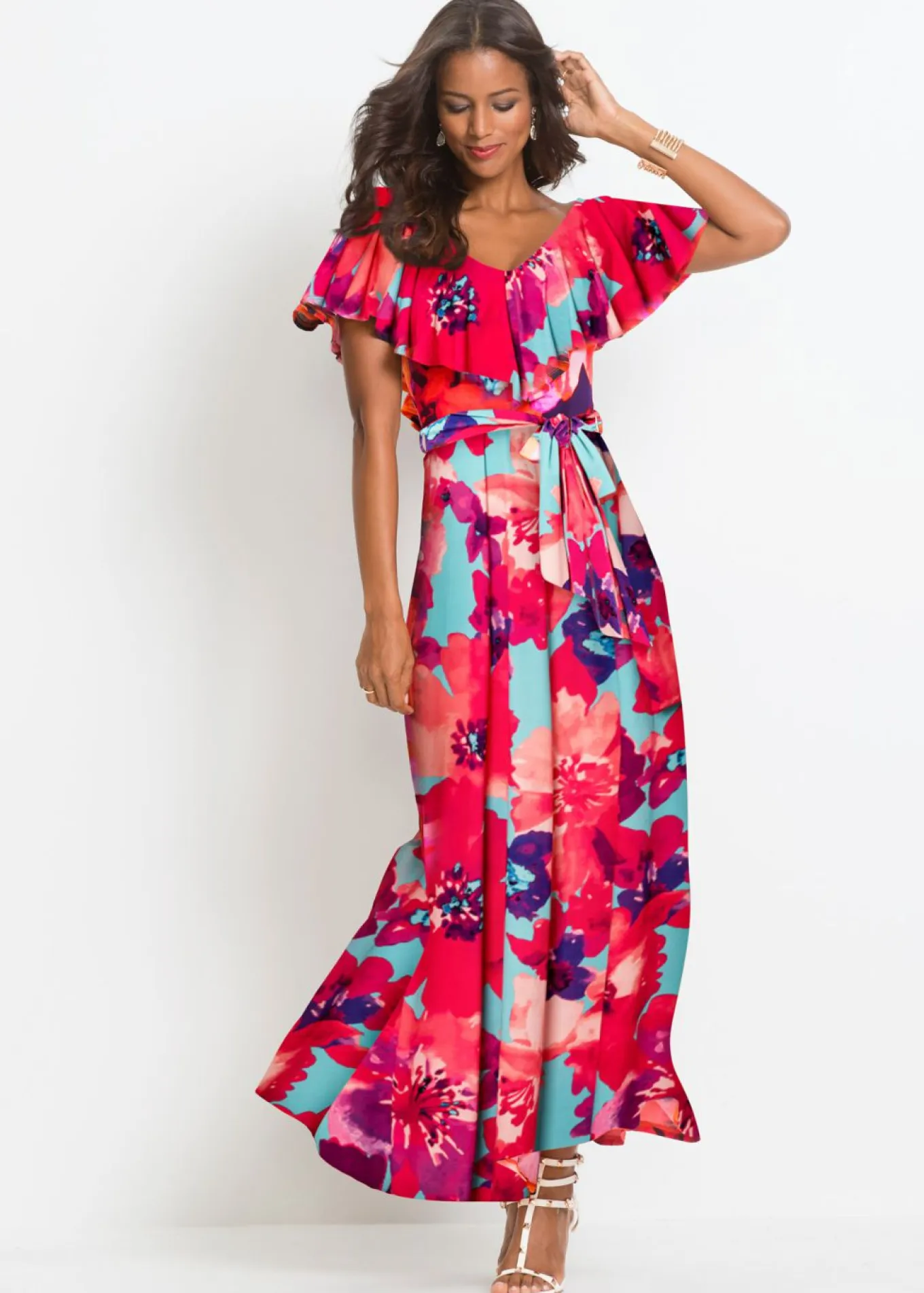 Vestido largo con volante y cinturón