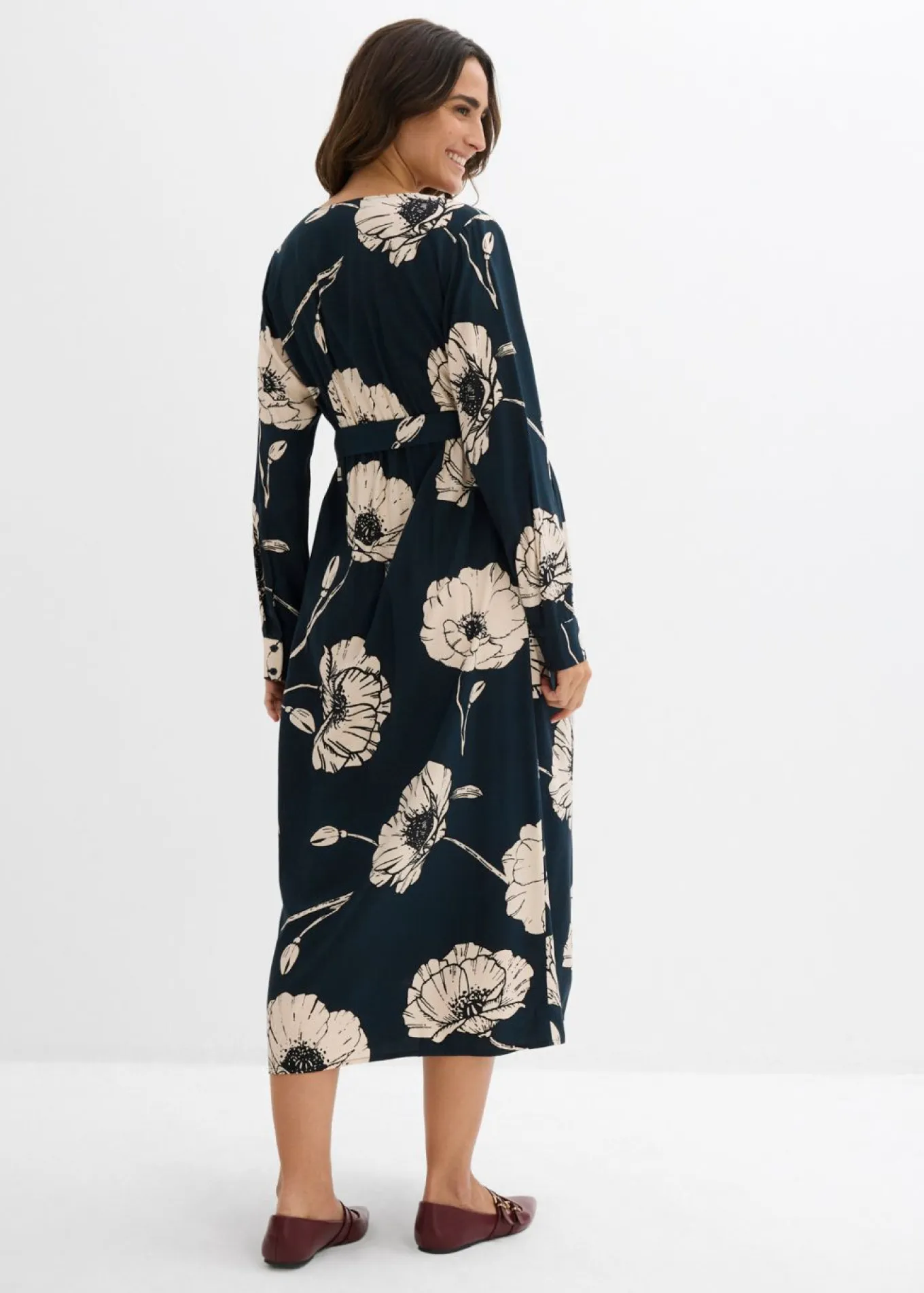 Vestido largo cruzado para durante y después del embarazo