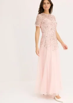 Vestido largo de tul delicado con bordado de lentejuelas