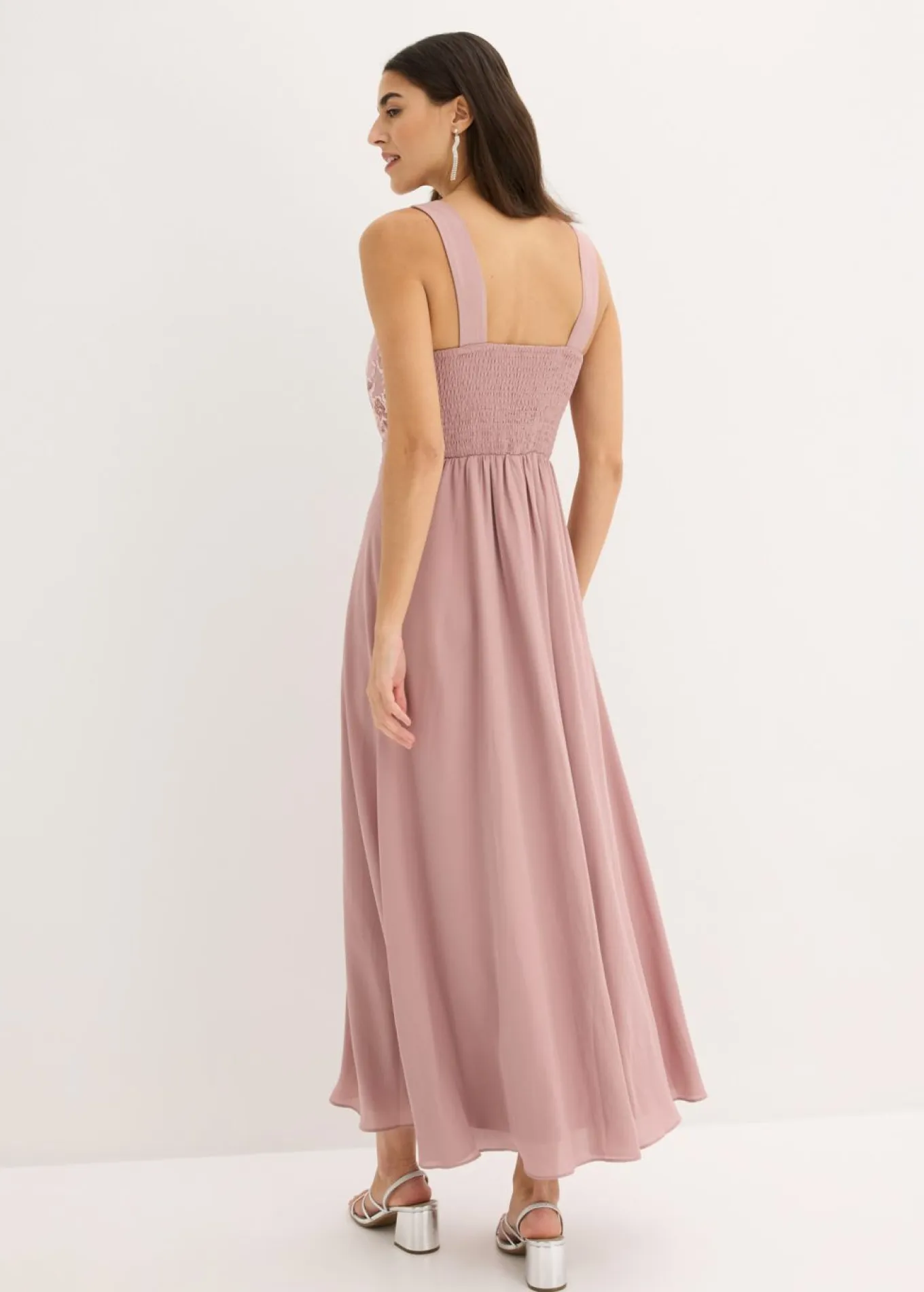 Vestido maxi con bordado de lentejuelas