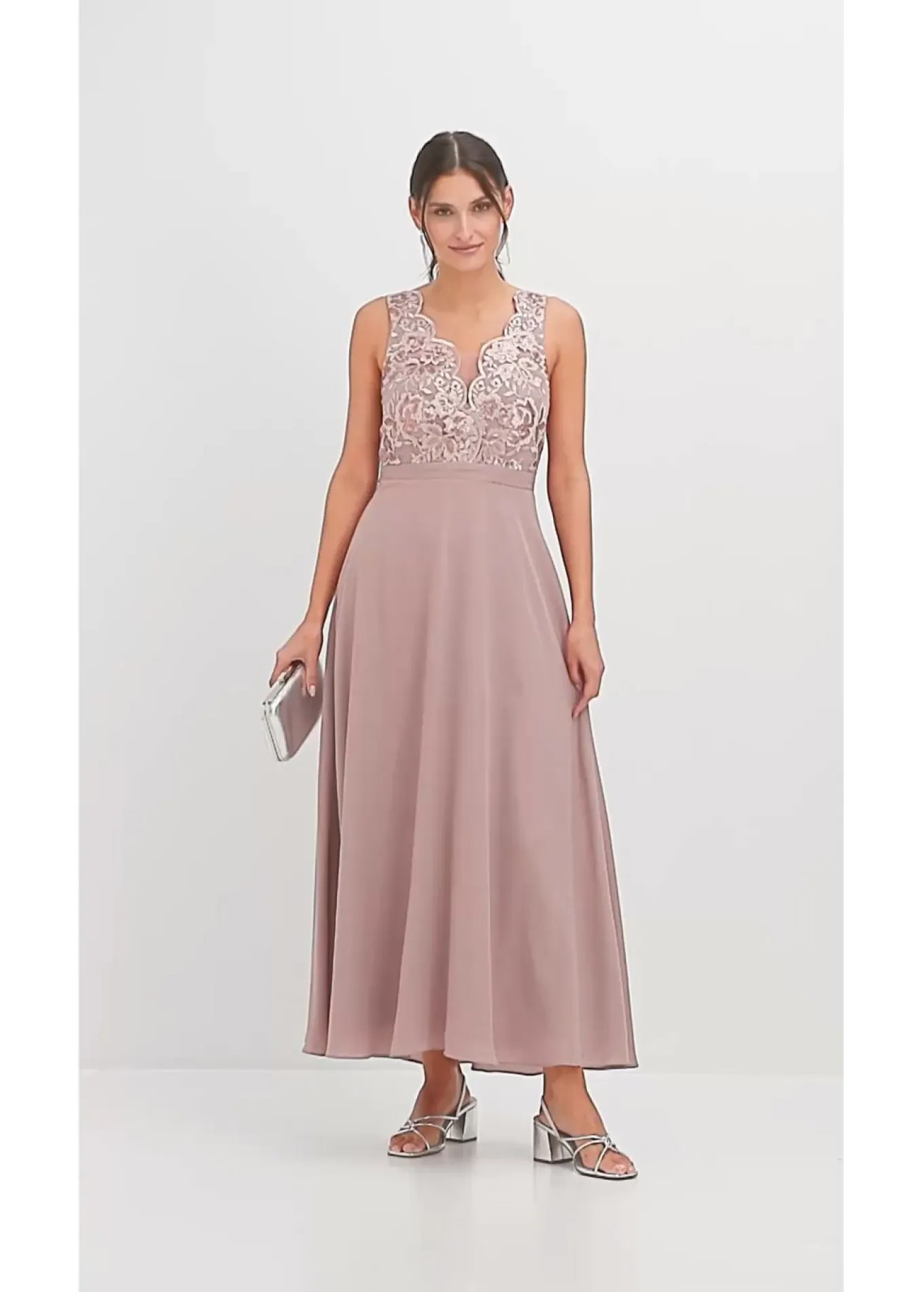 Vestido maxi con bordado de lentejuelas