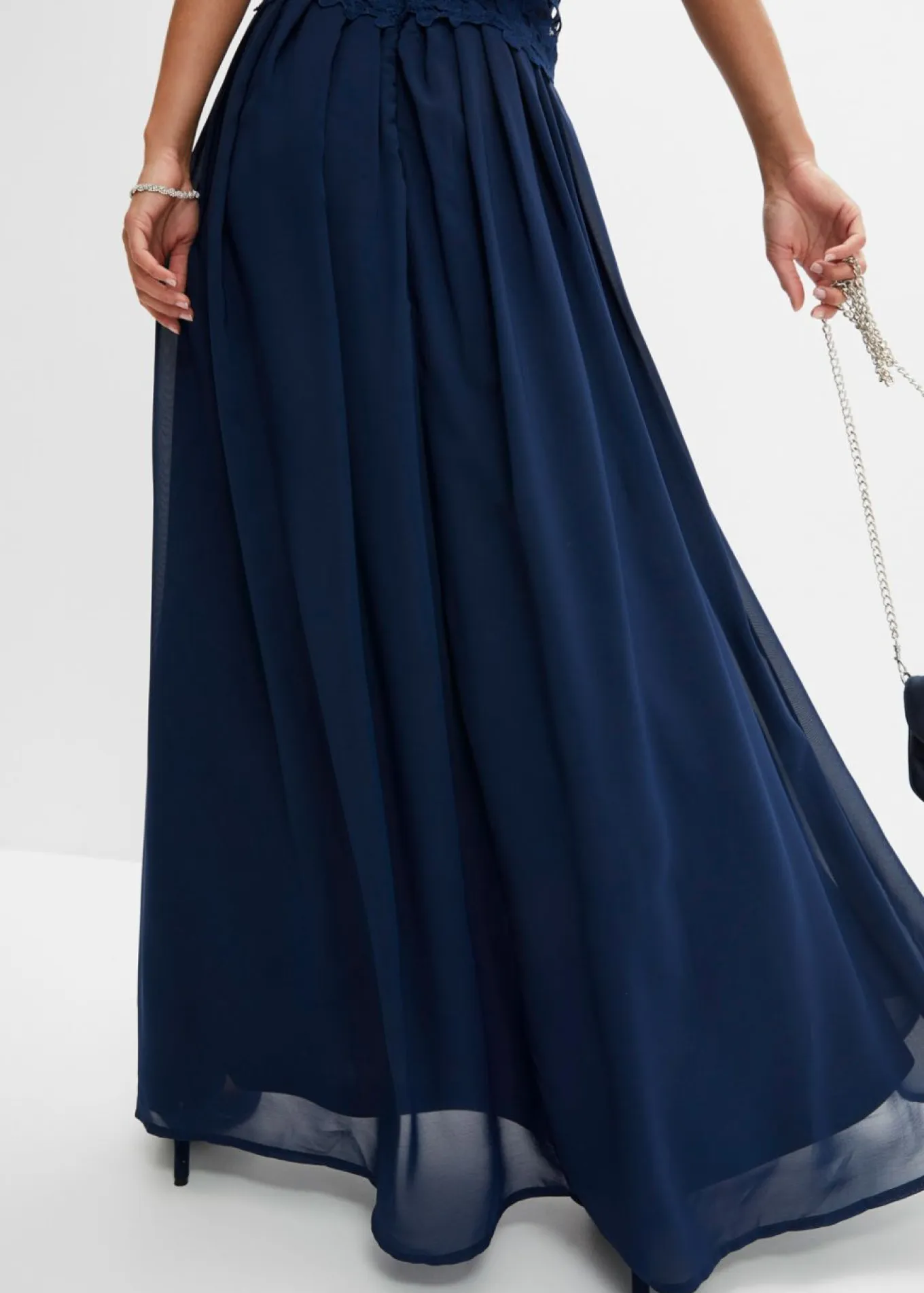 Vestido maxi con encaje