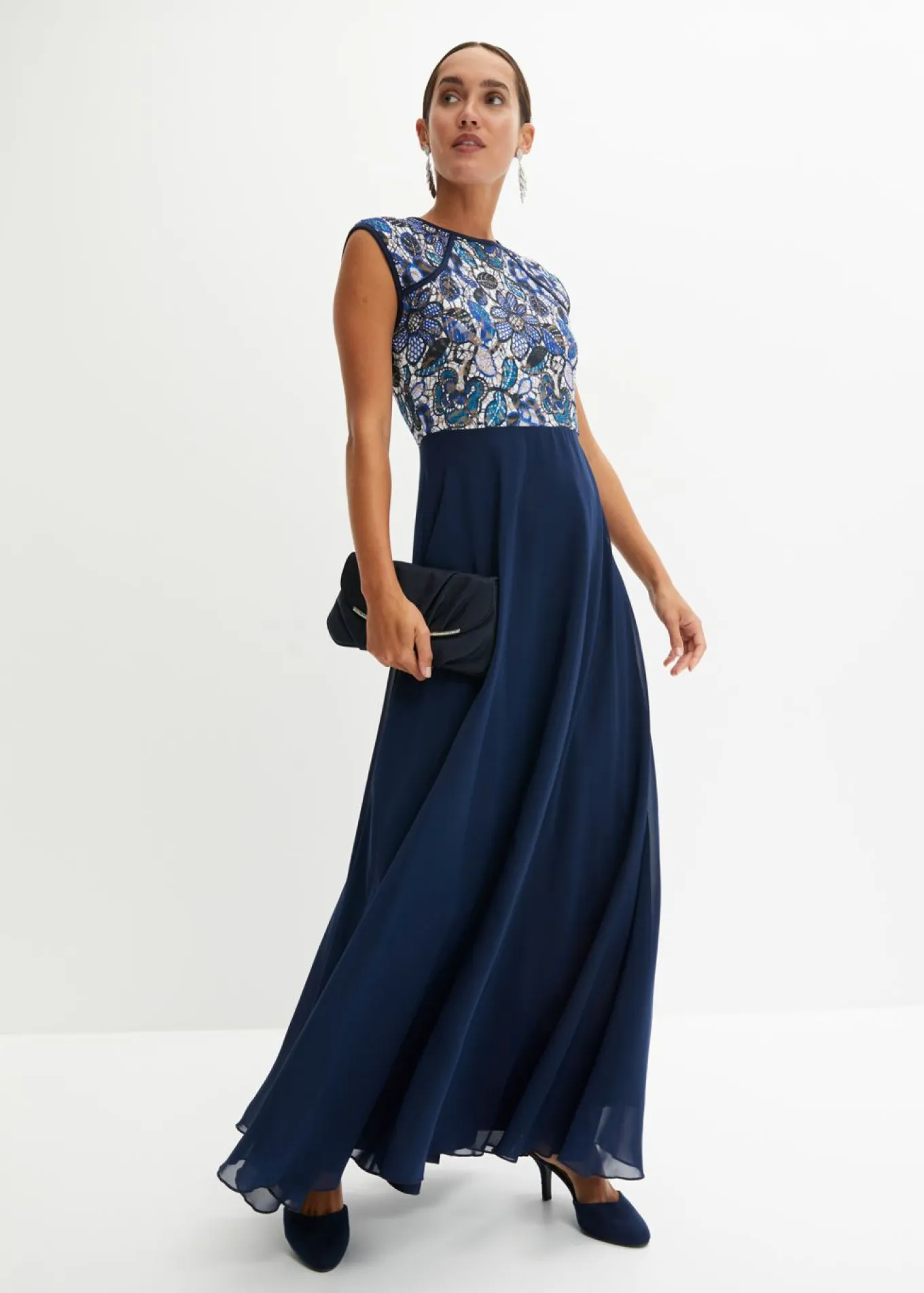 Vestido maxi con encaje