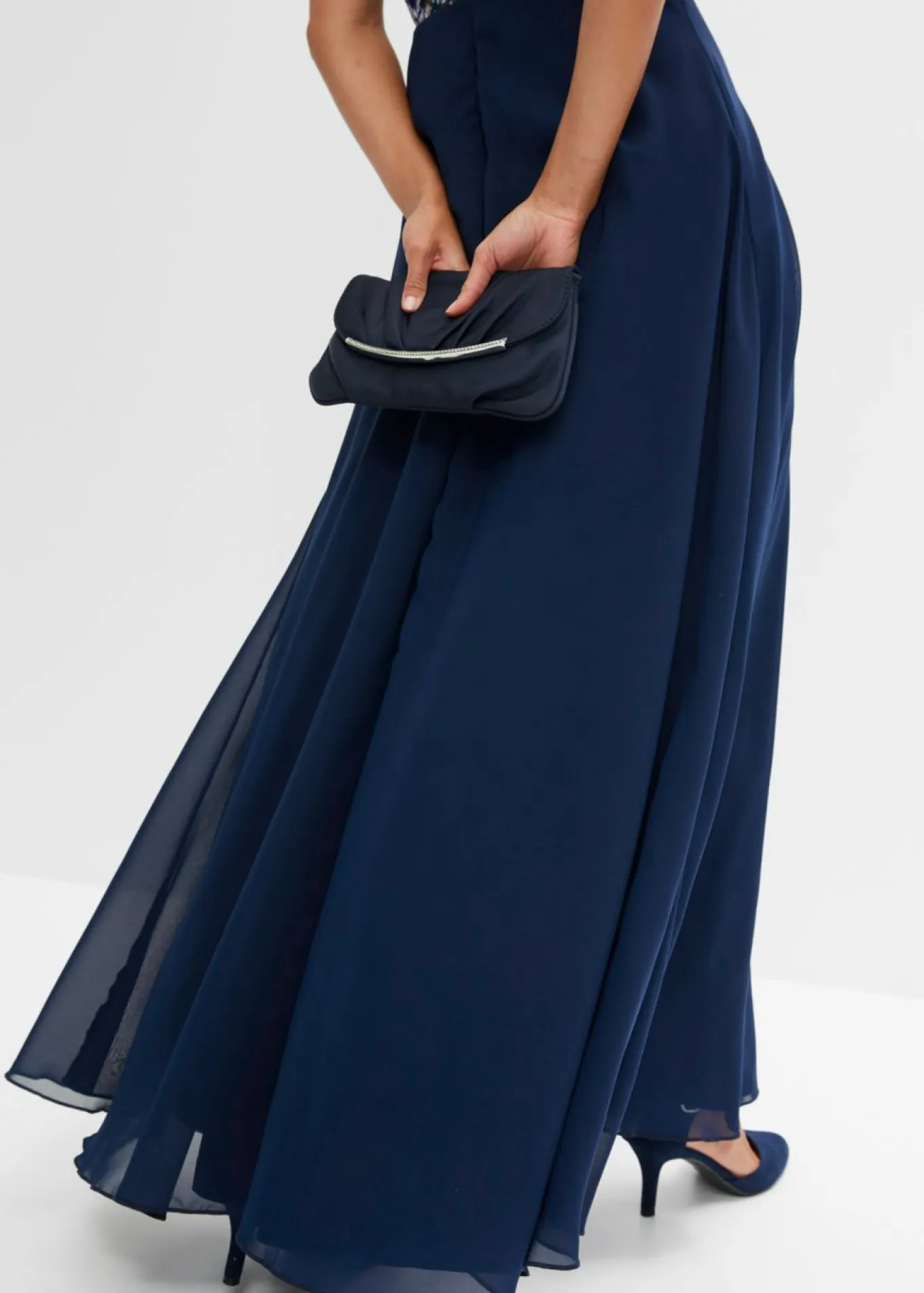 Vestido maxi con encaje