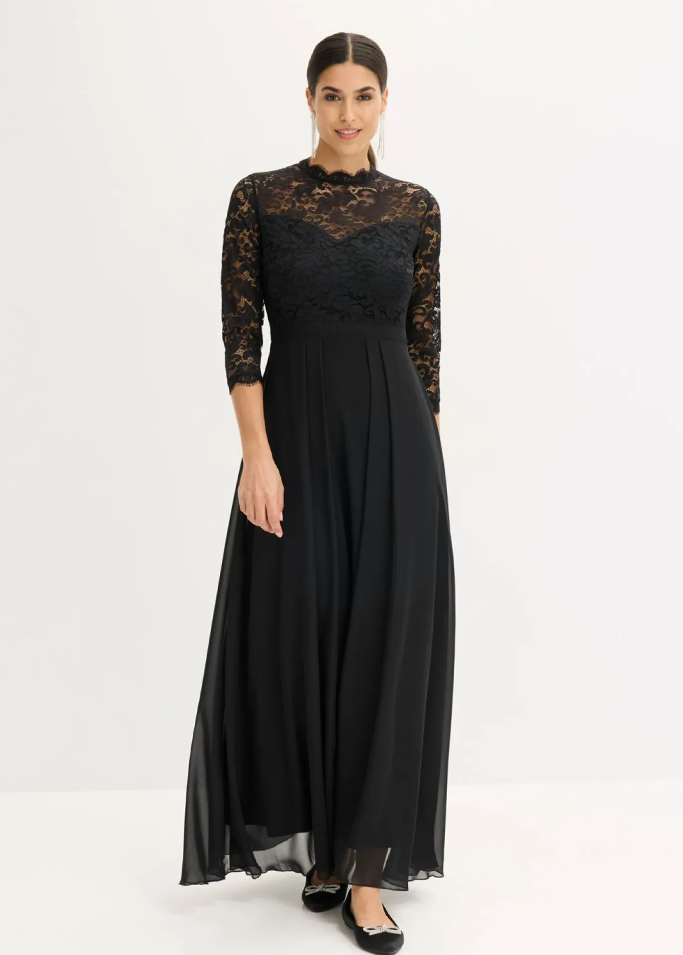 Vestido maxi con encaje
