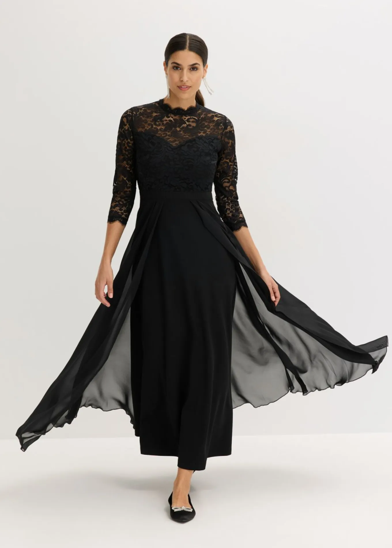 Vestido maxi con encaje