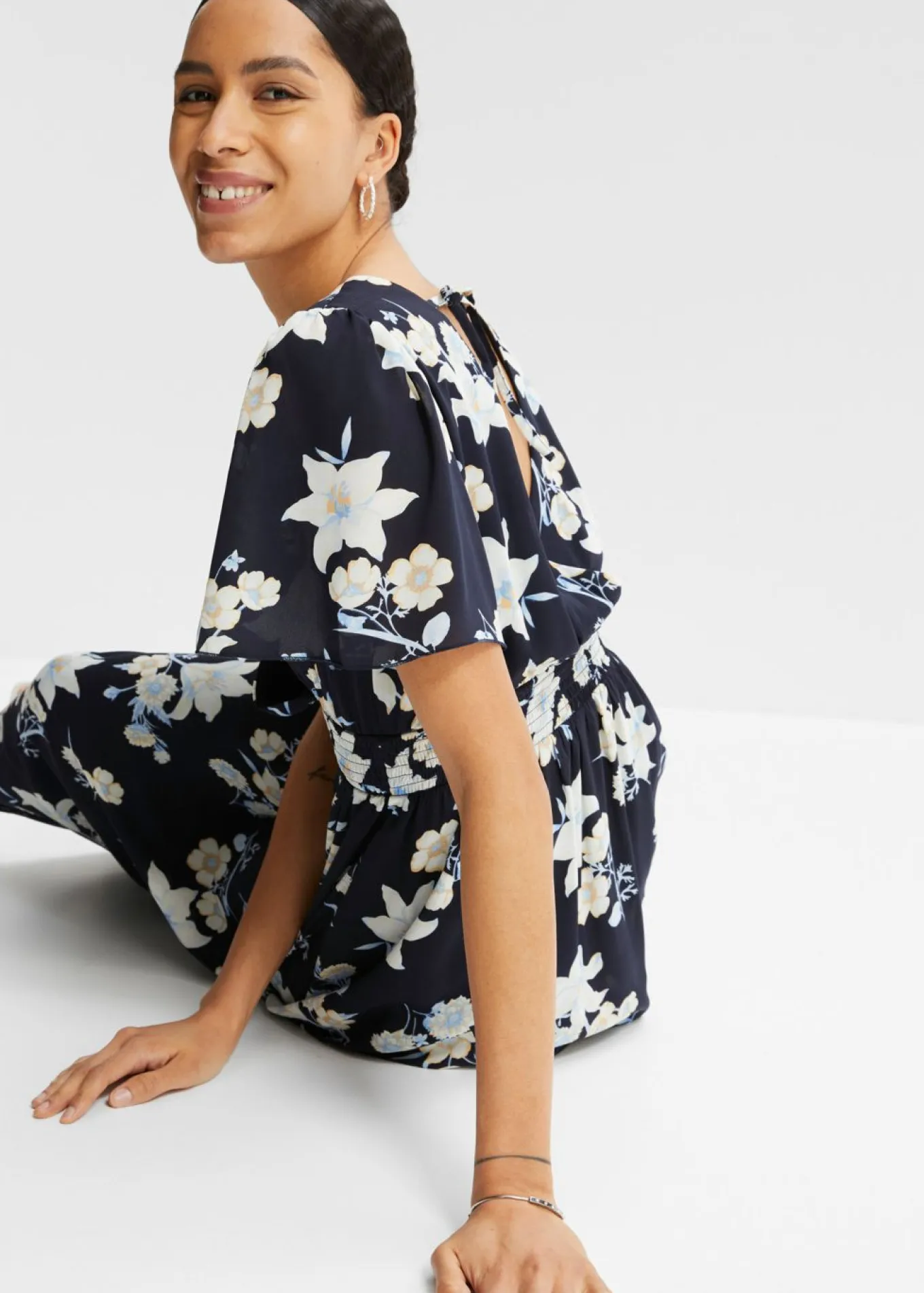 Vestido maxi con estampado de flores