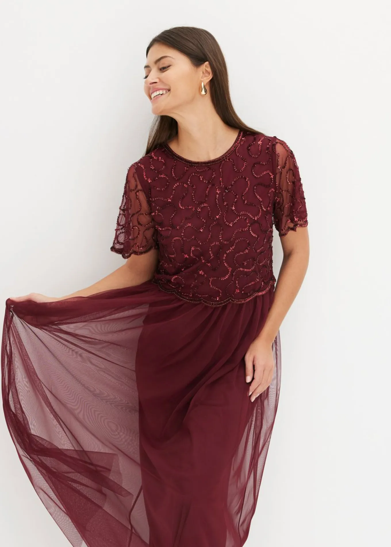 Vestido maxi de tul fino con bordado de lentejuelas