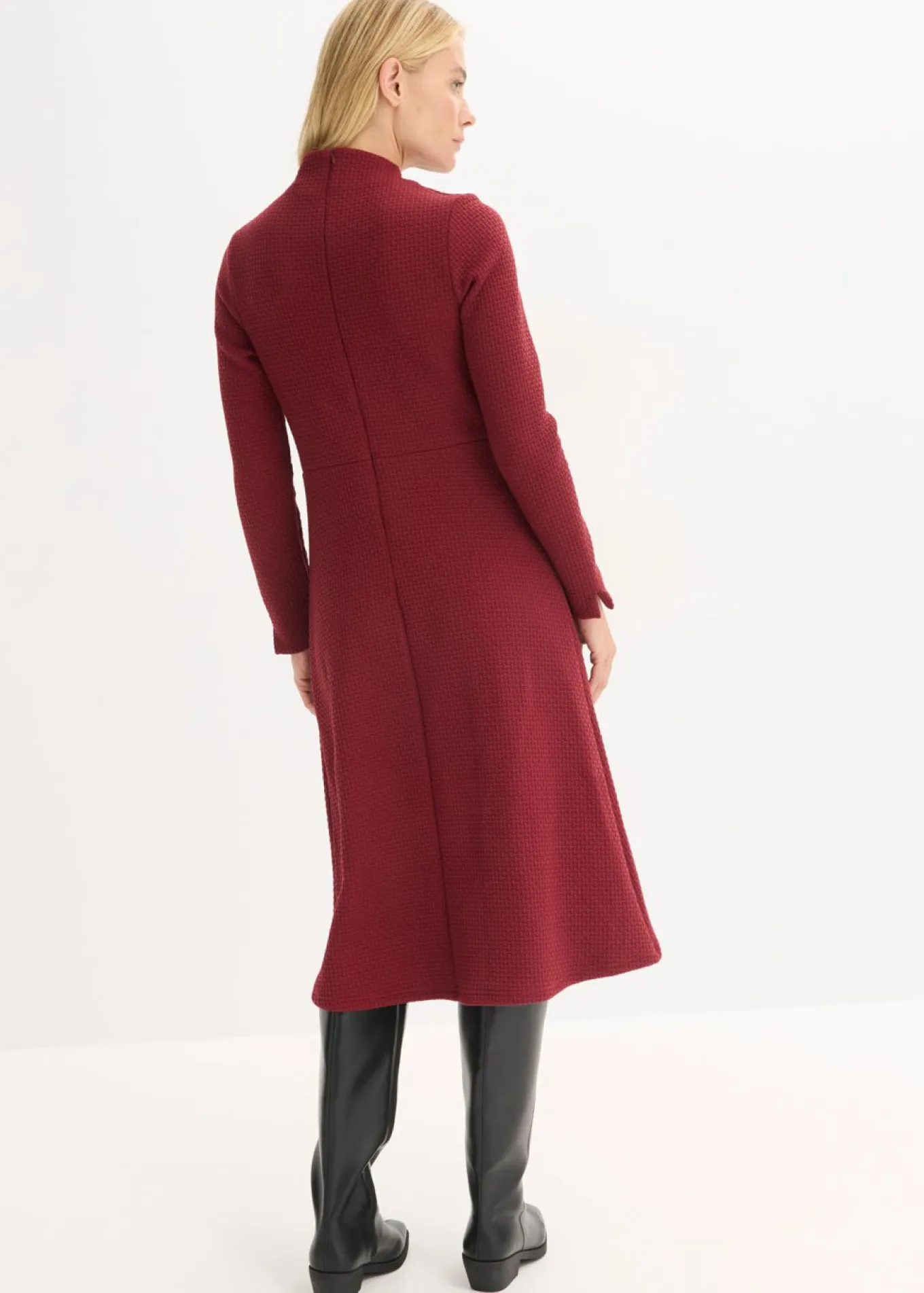 Vestido midi acampanado