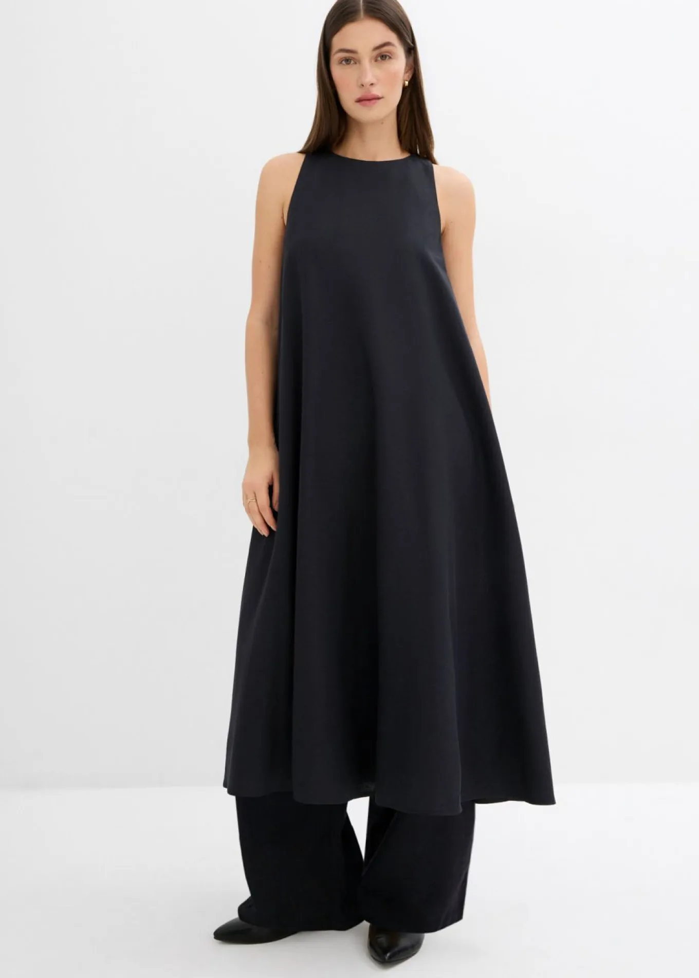 Vestido midi acampanado de mezcla de viscosa