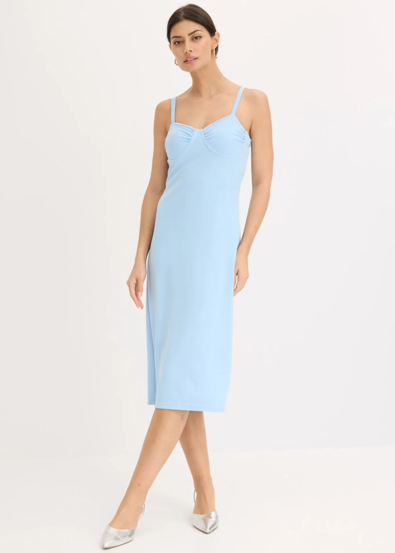 Vestido midi con ajuste favorecedor