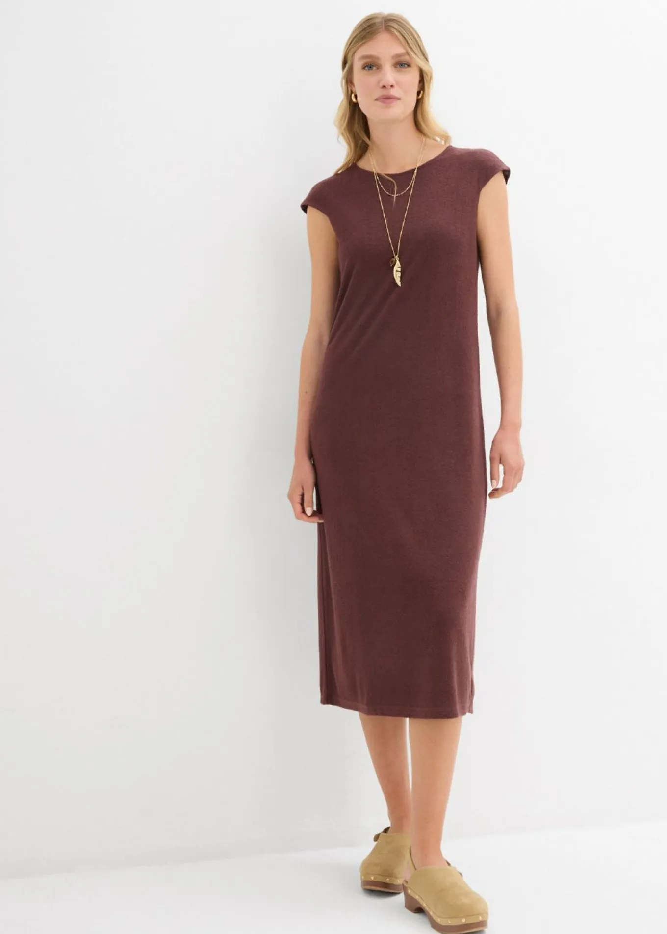 Vestido midi con aspecto de punto