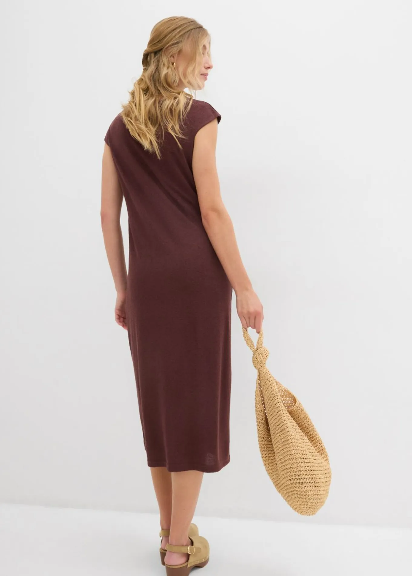 Vestido midi con aspecto de punto