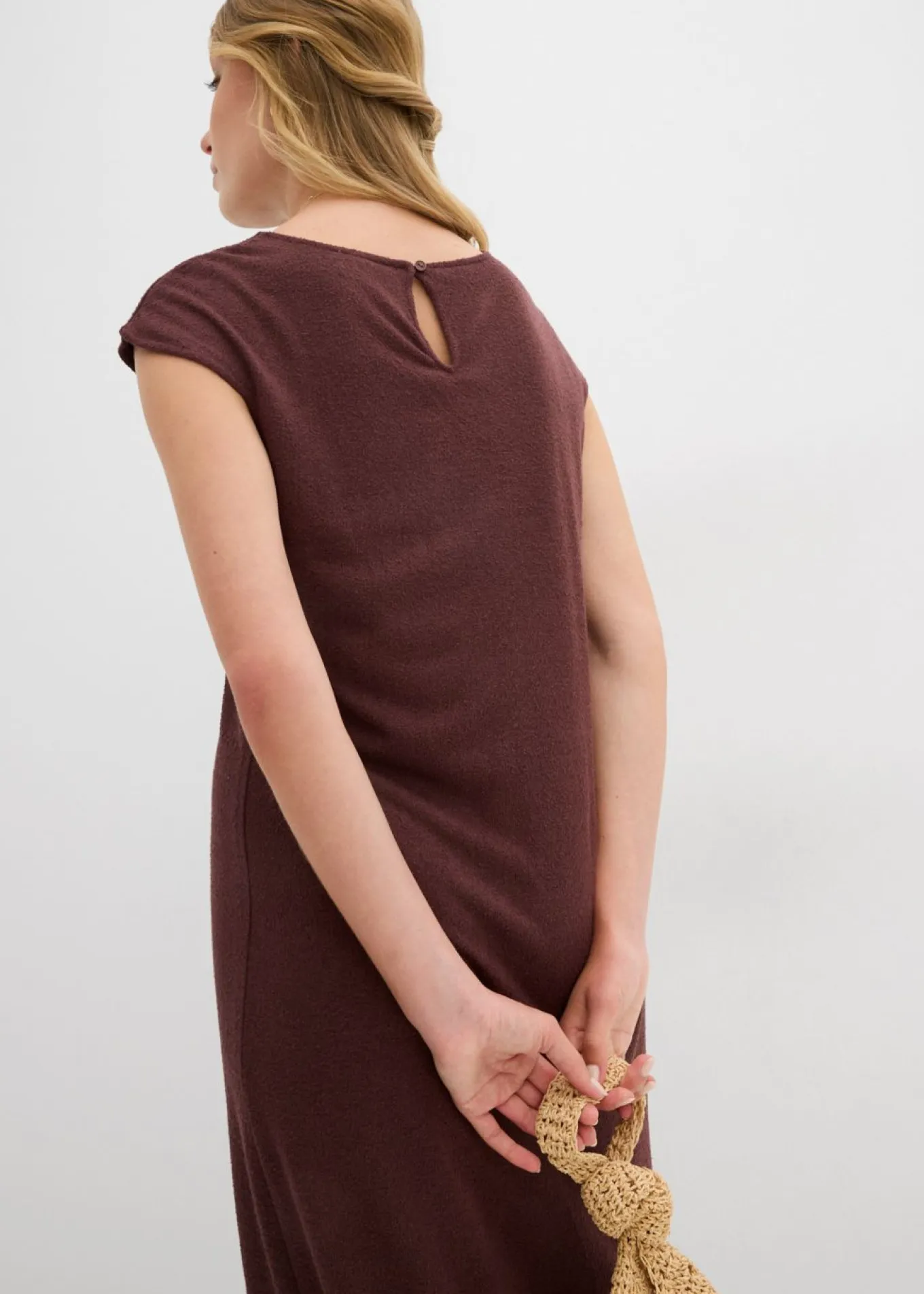 Vestido midi con aspecto de punto