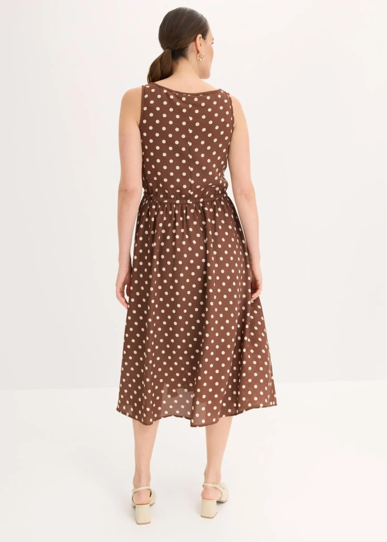 Vestido midi con cordón