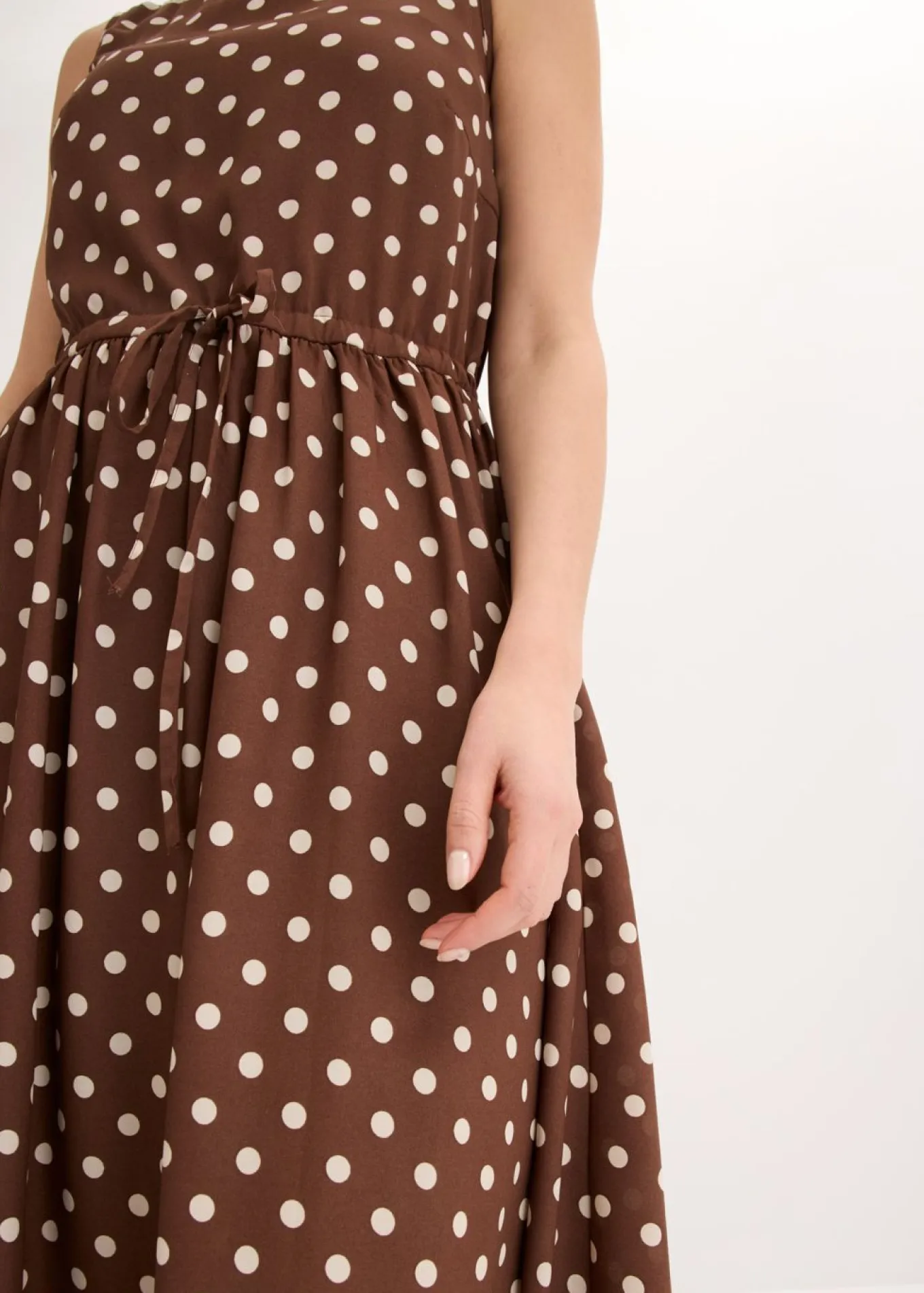 Vestido midi con cordón