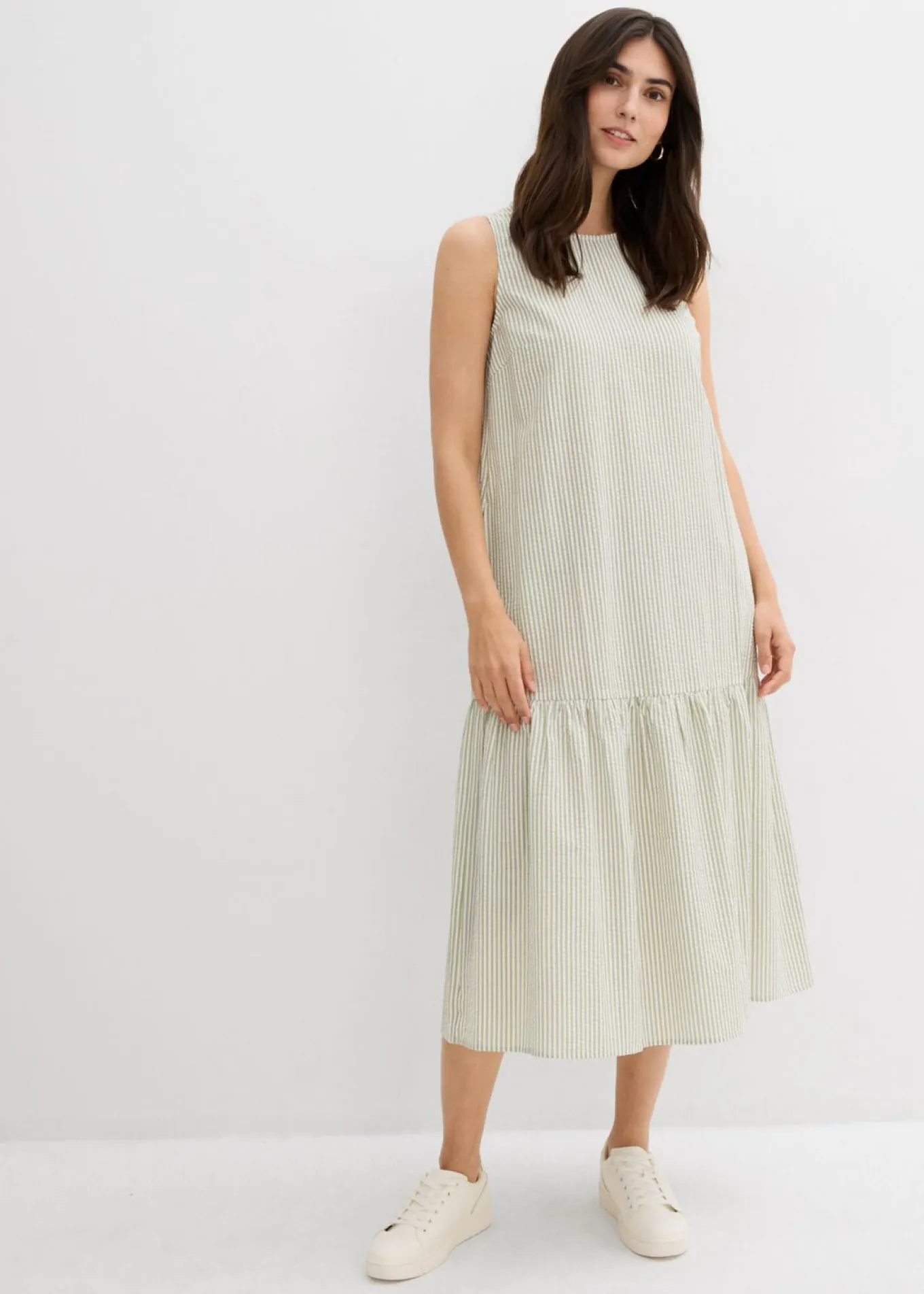 Vestido midi con corte en