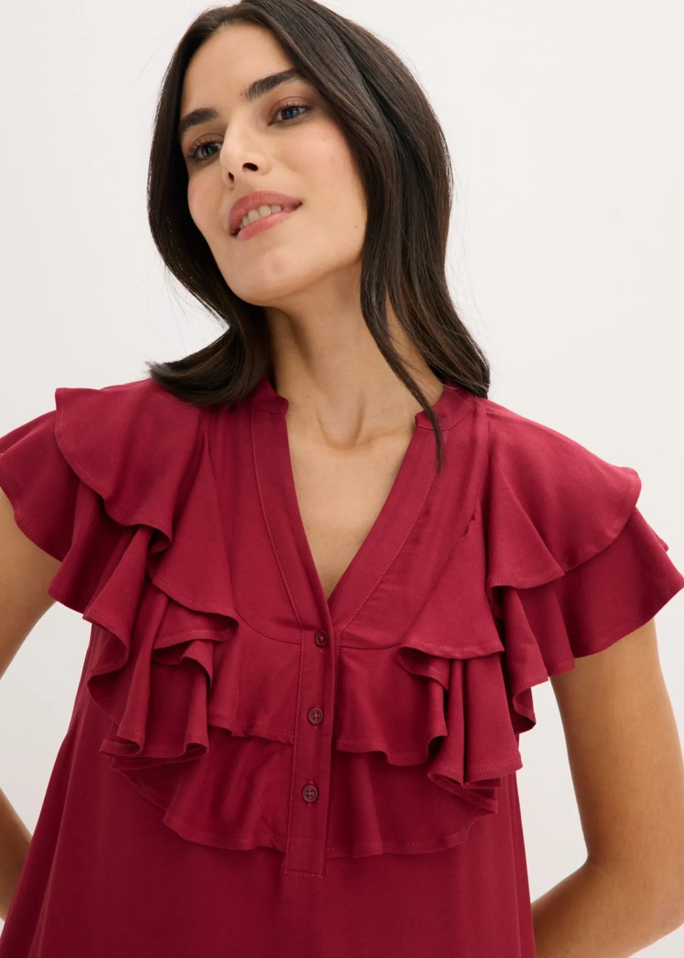 Vestido midi de crepé estructurado con volantes