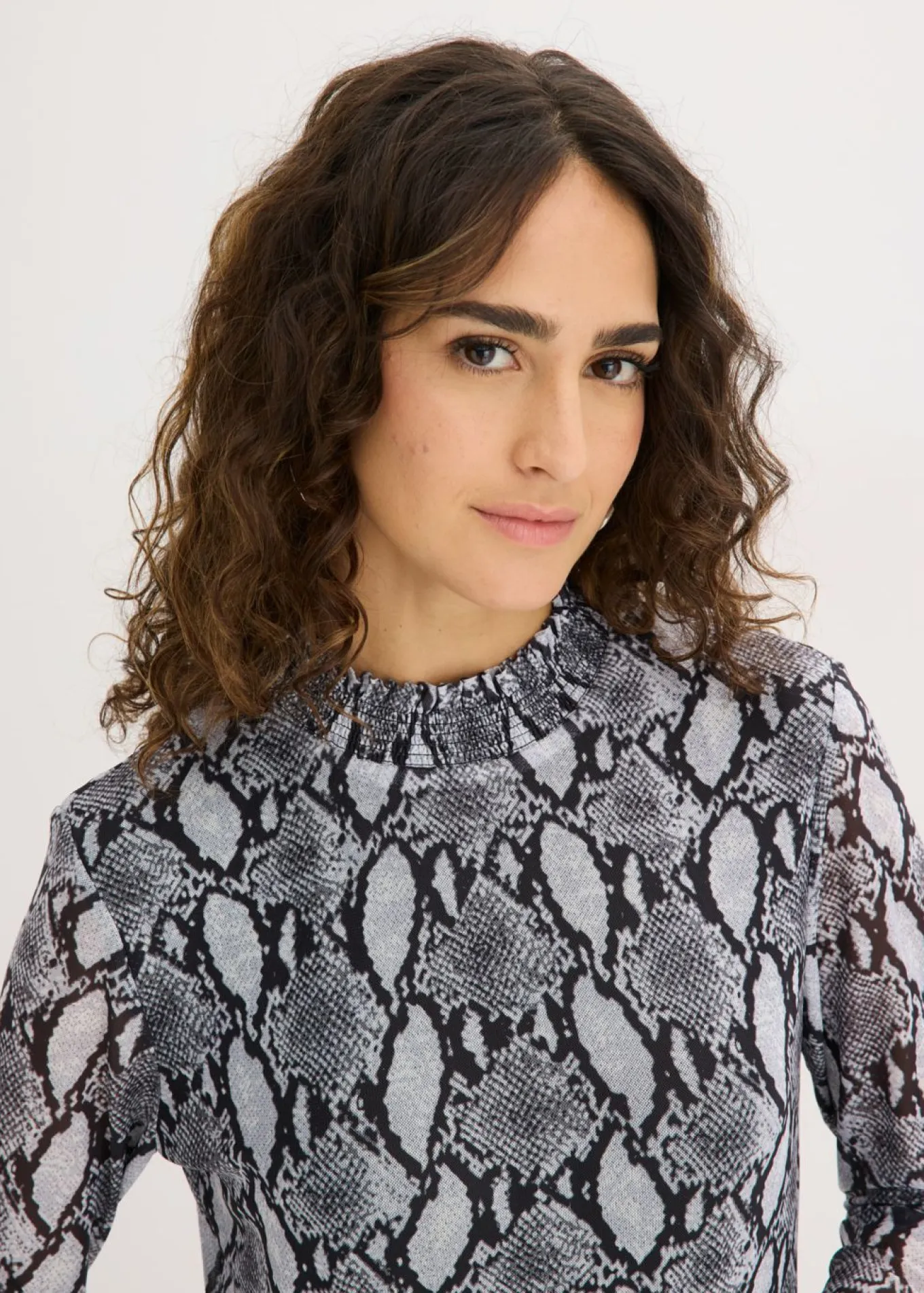 Vestido midi de malla suave