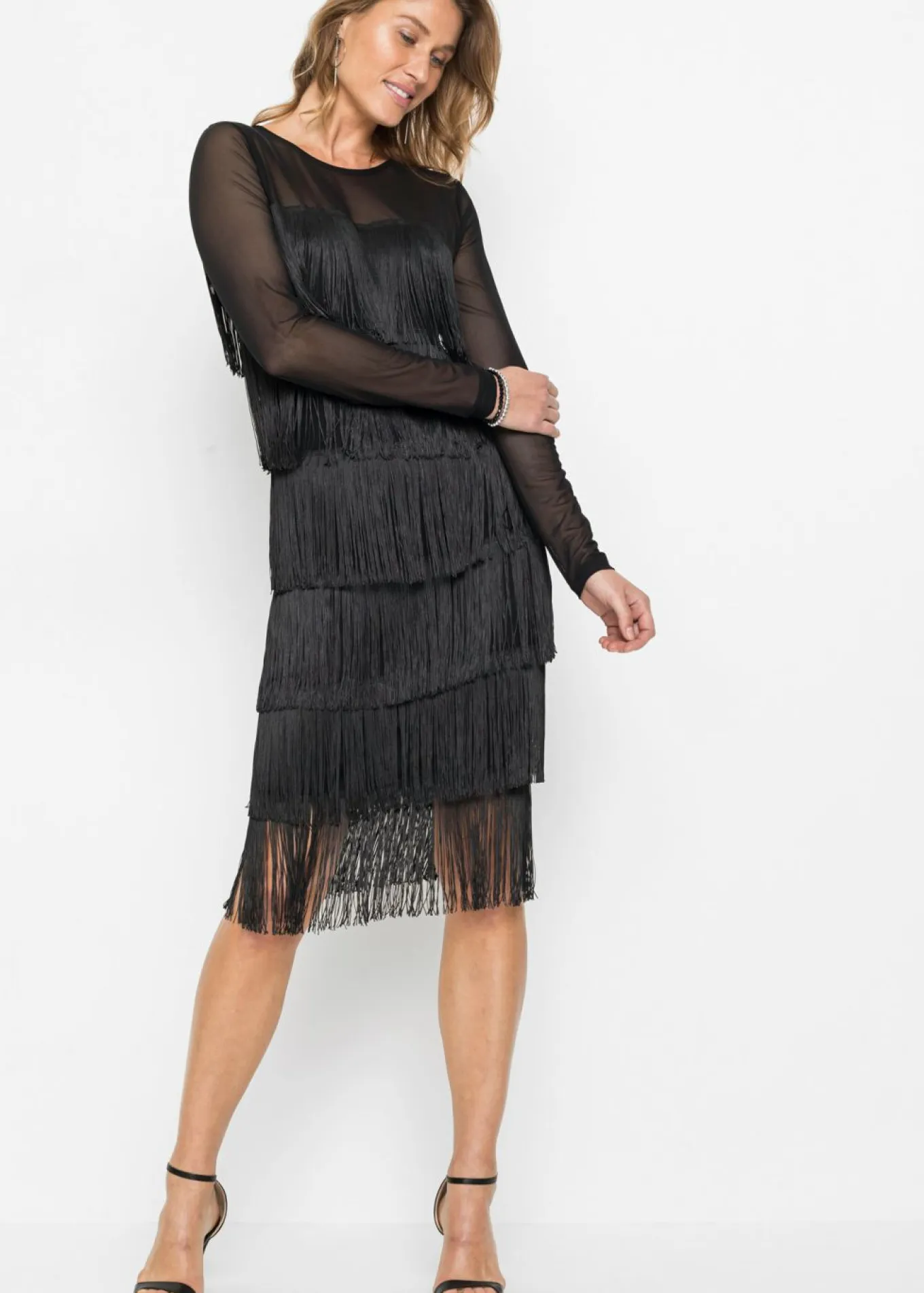 Vestido midi de malla vaporosa con flecos