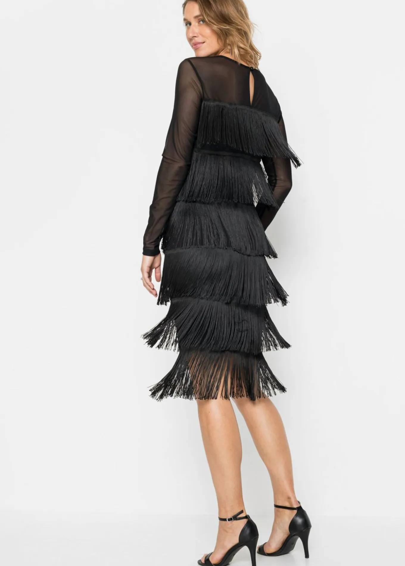 Vestido midi de malla vaporosa con flecos