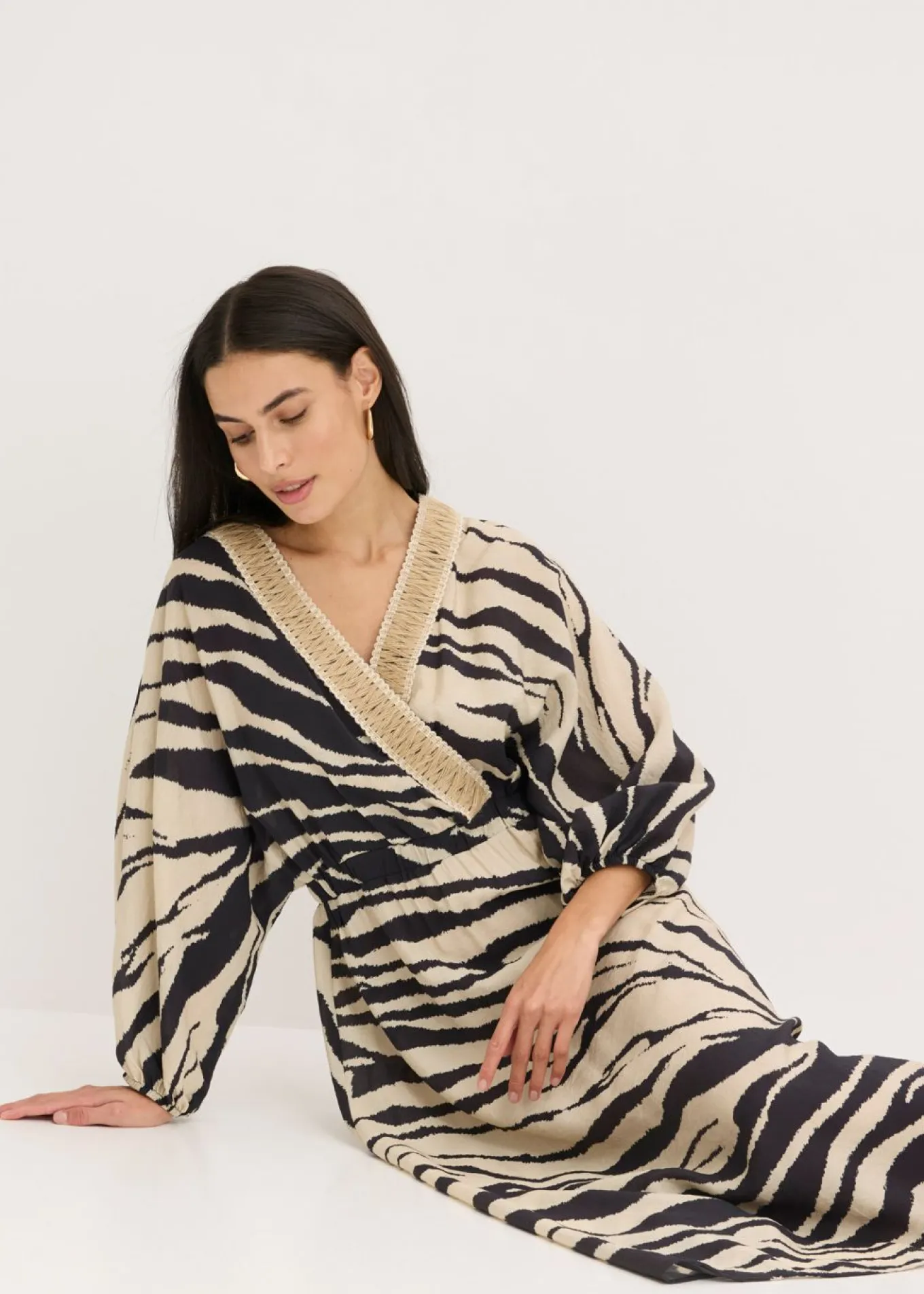 Vestido midi de mezcla de viscosa fluida