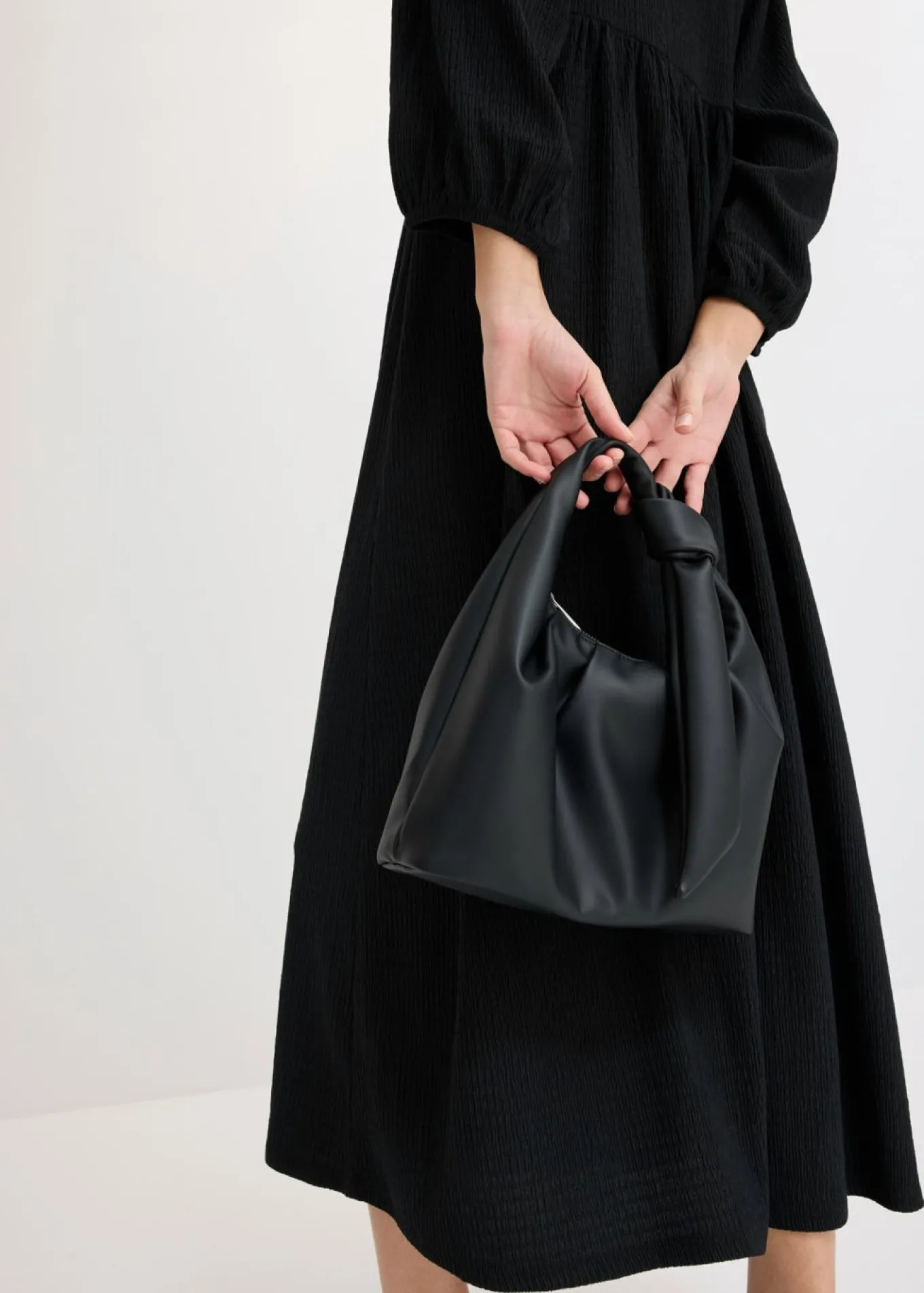 Vestido midi de punto estructurado