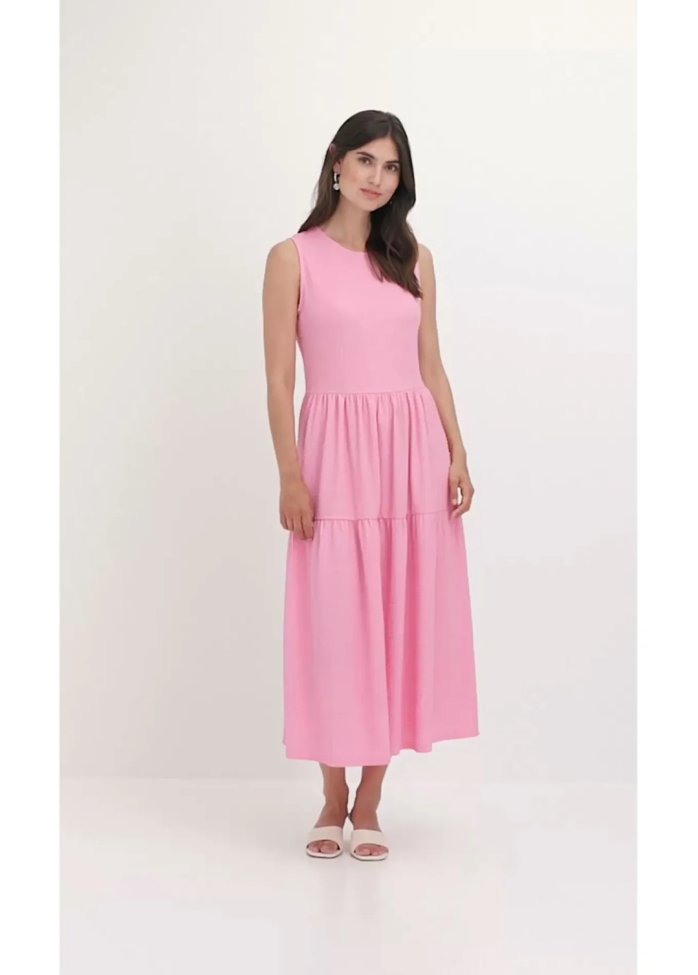 Vestido midi de punto estructurado con escote en la espalda