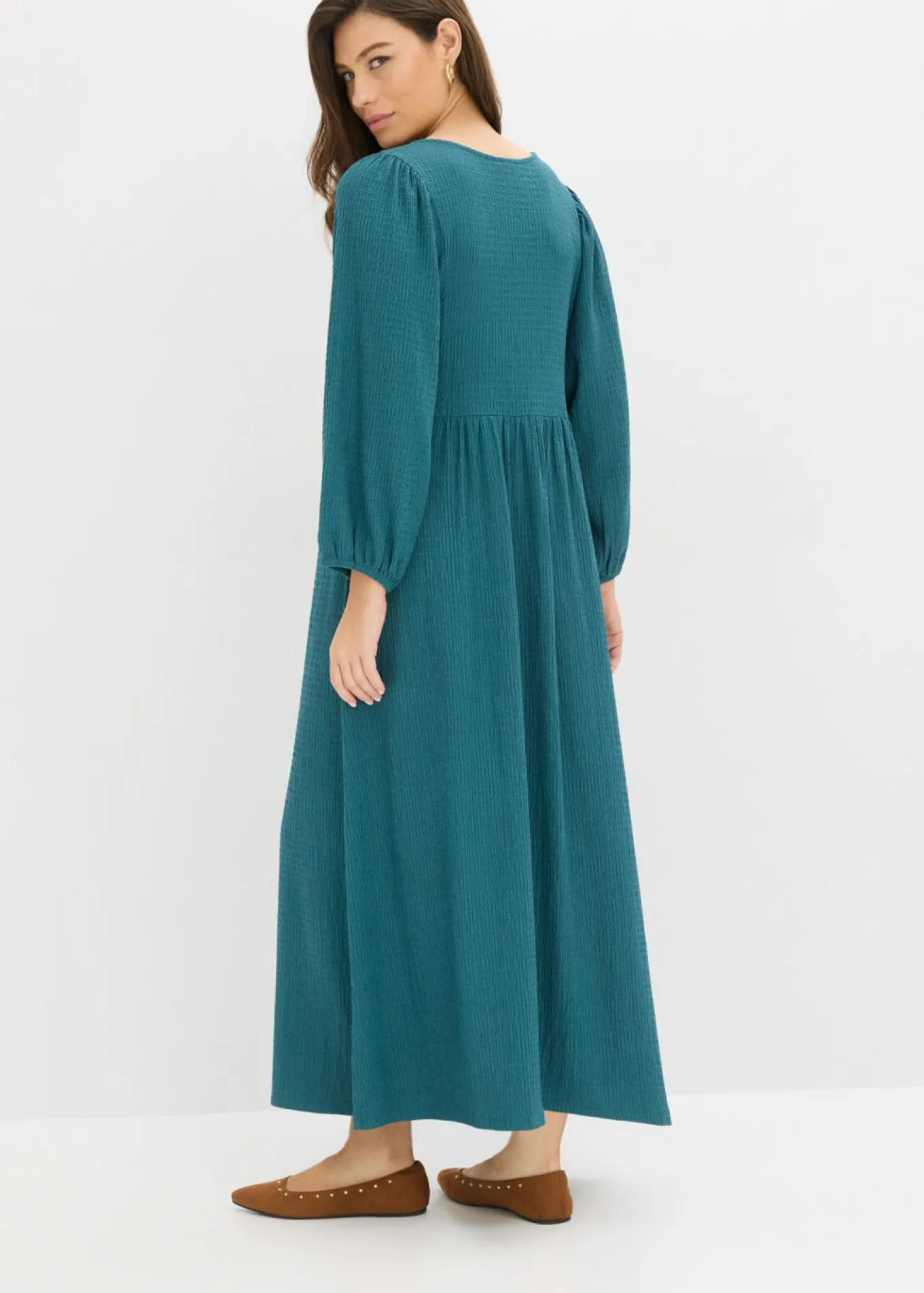 Vestido midi de punto estructurado
