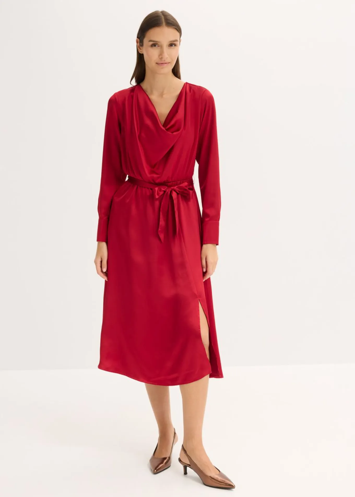 Vestido midi de satén brillante