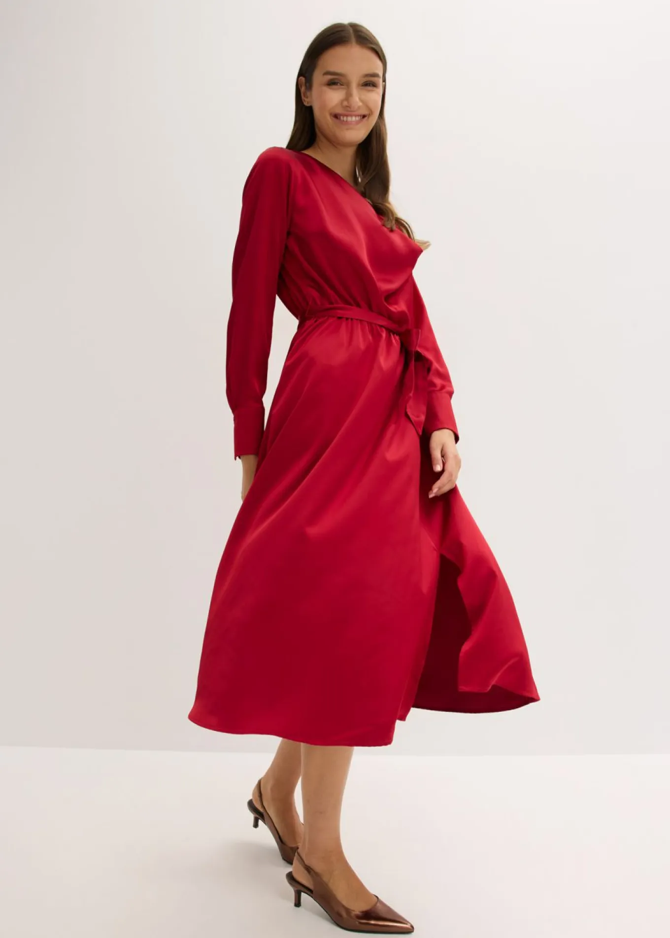 Vestido midi de satén brillante