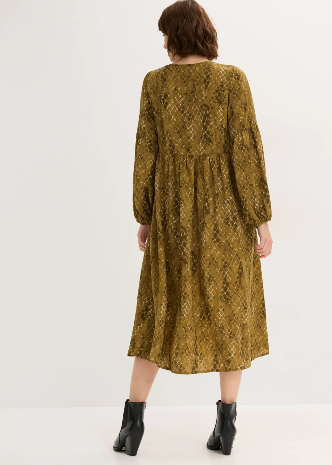 Vestido midi de satén fluido