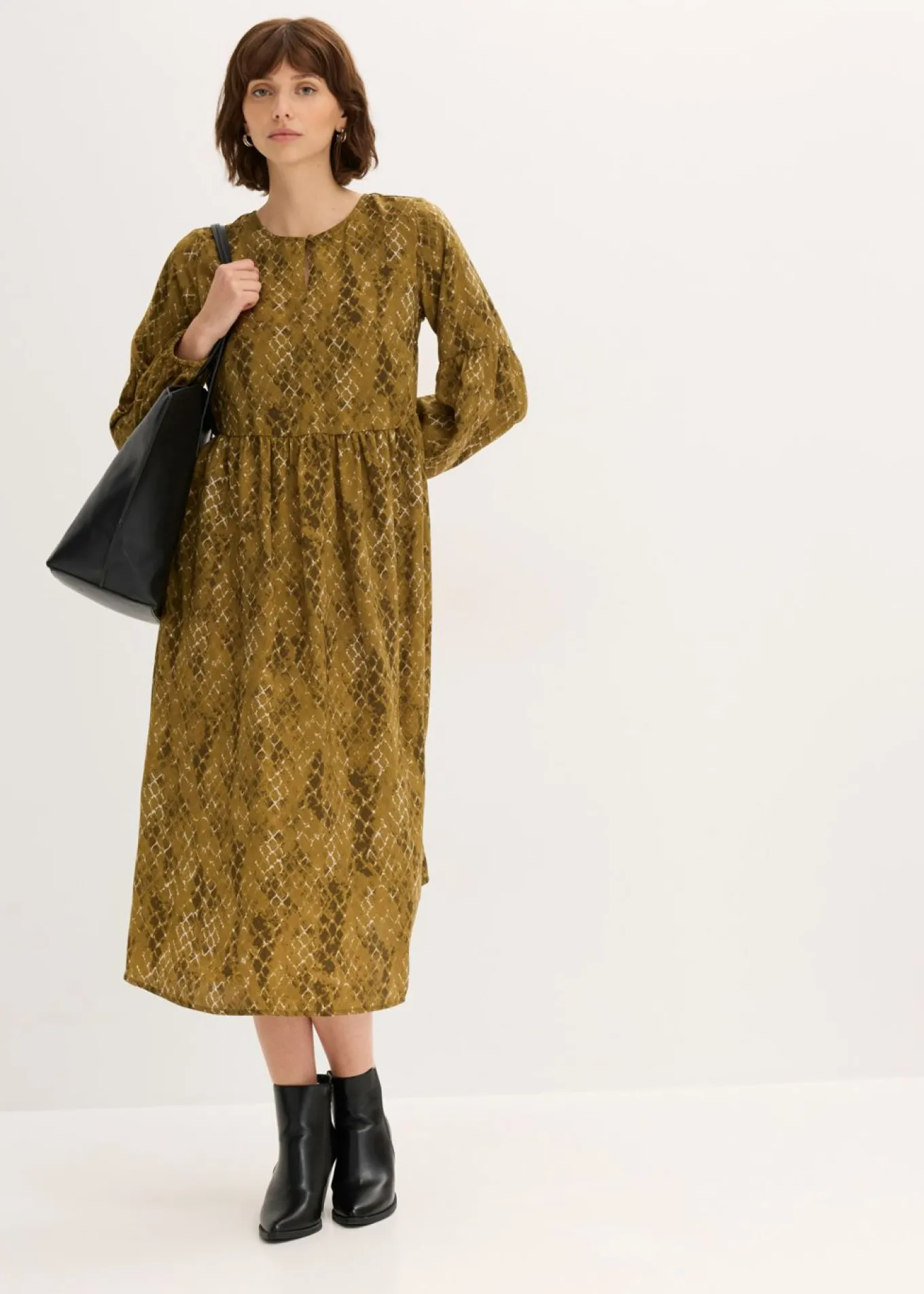 Vestido midi de satén fluido