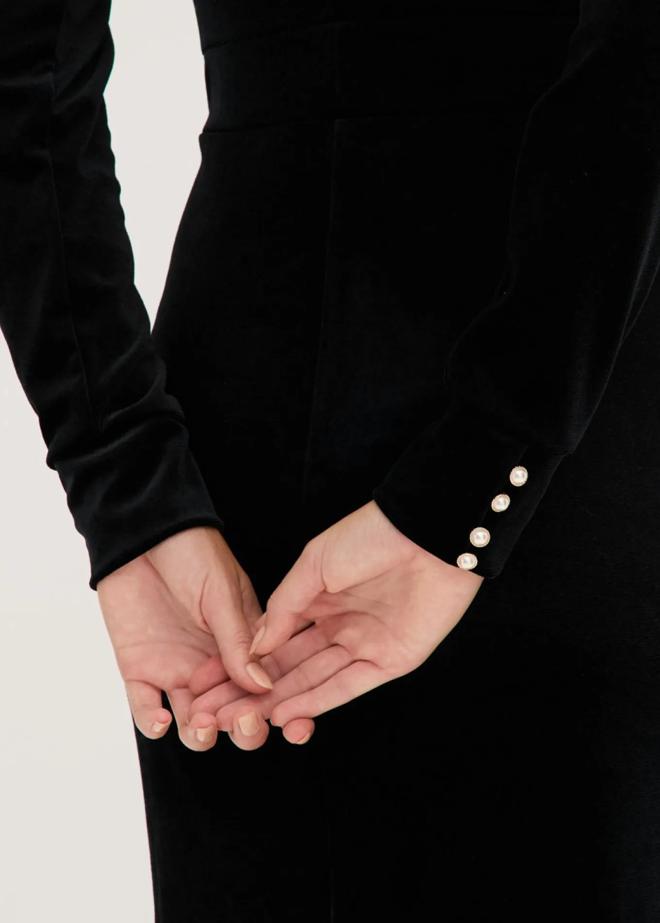 Vestido midi de terciopelo fluido