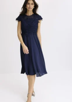 Vestido midi de tul delicado con encaje