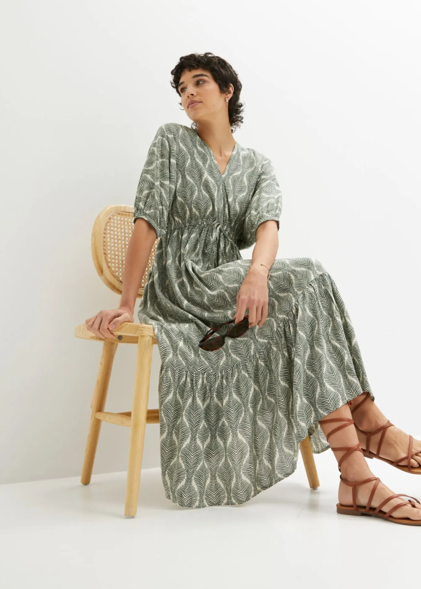 Vestido midi de viscosa fluida