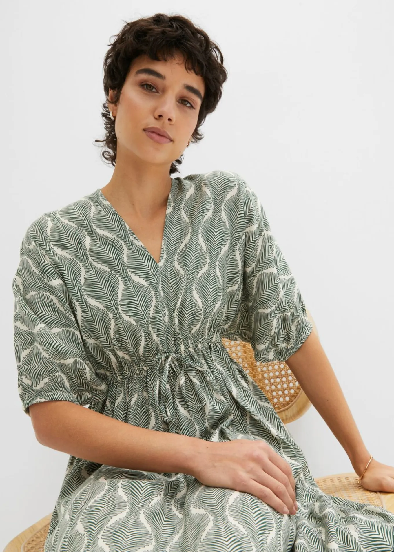 Vestido midi de viscosa fluida