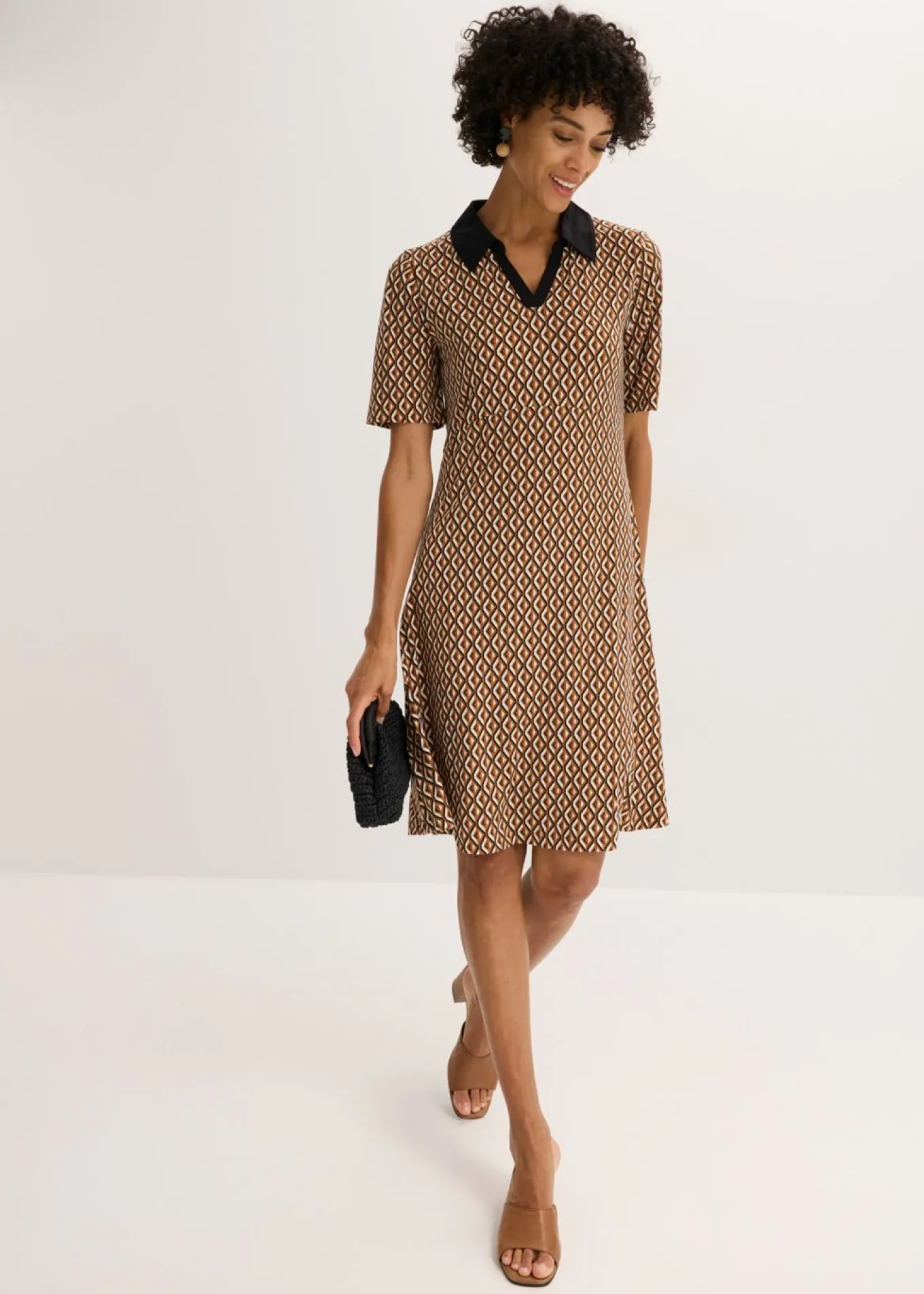 Vestido midi tipo polo