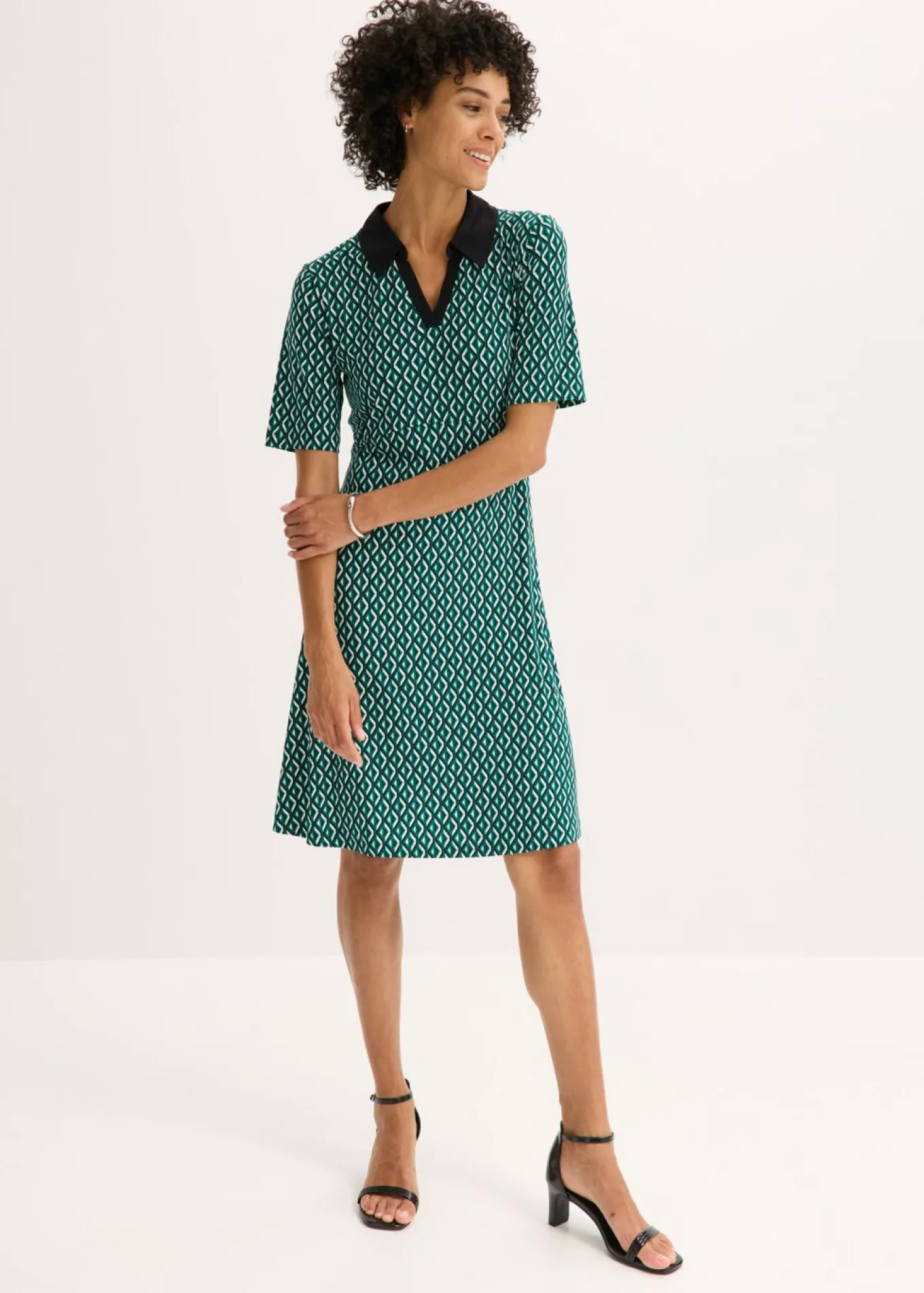 Vestido midi tipo polo