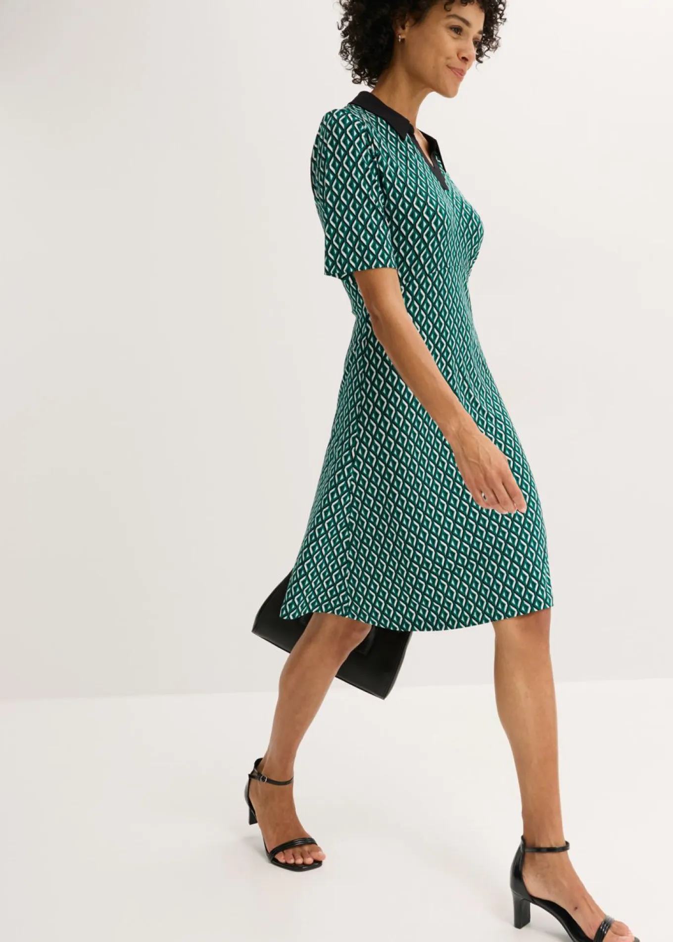 Vestido midi tipo polo