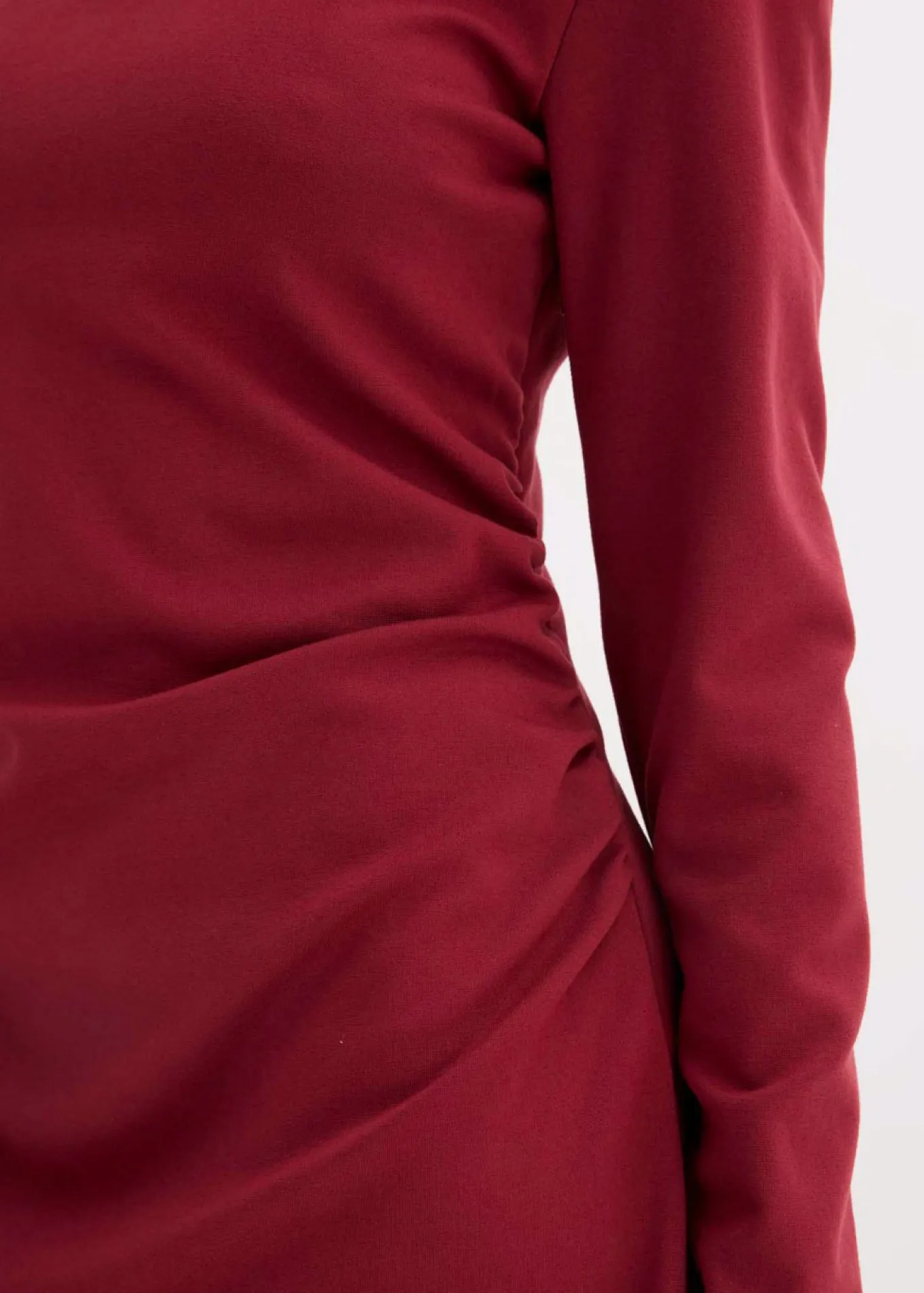 Vestido mini con aberturas