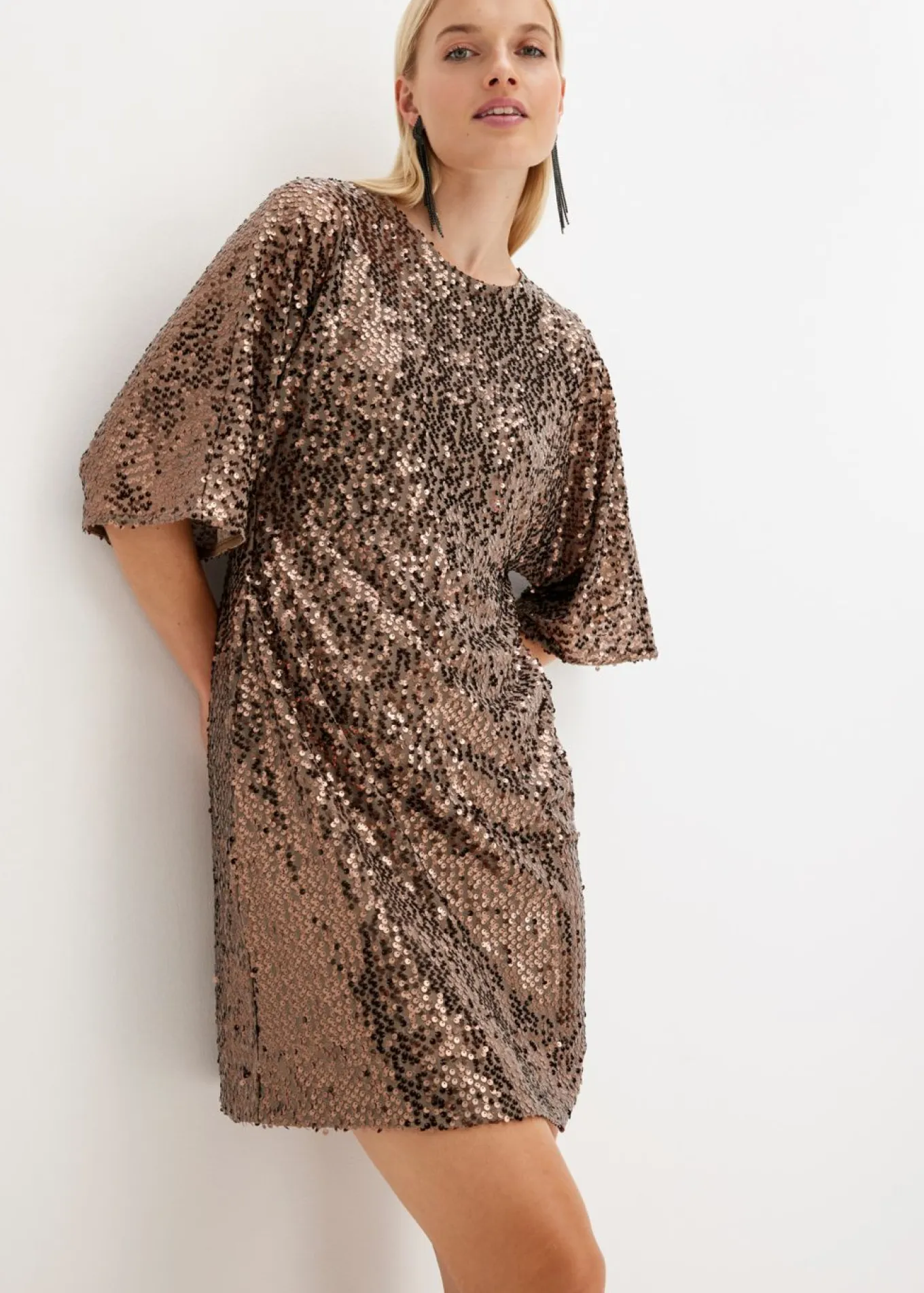 Vestido oversize de lentejuelas